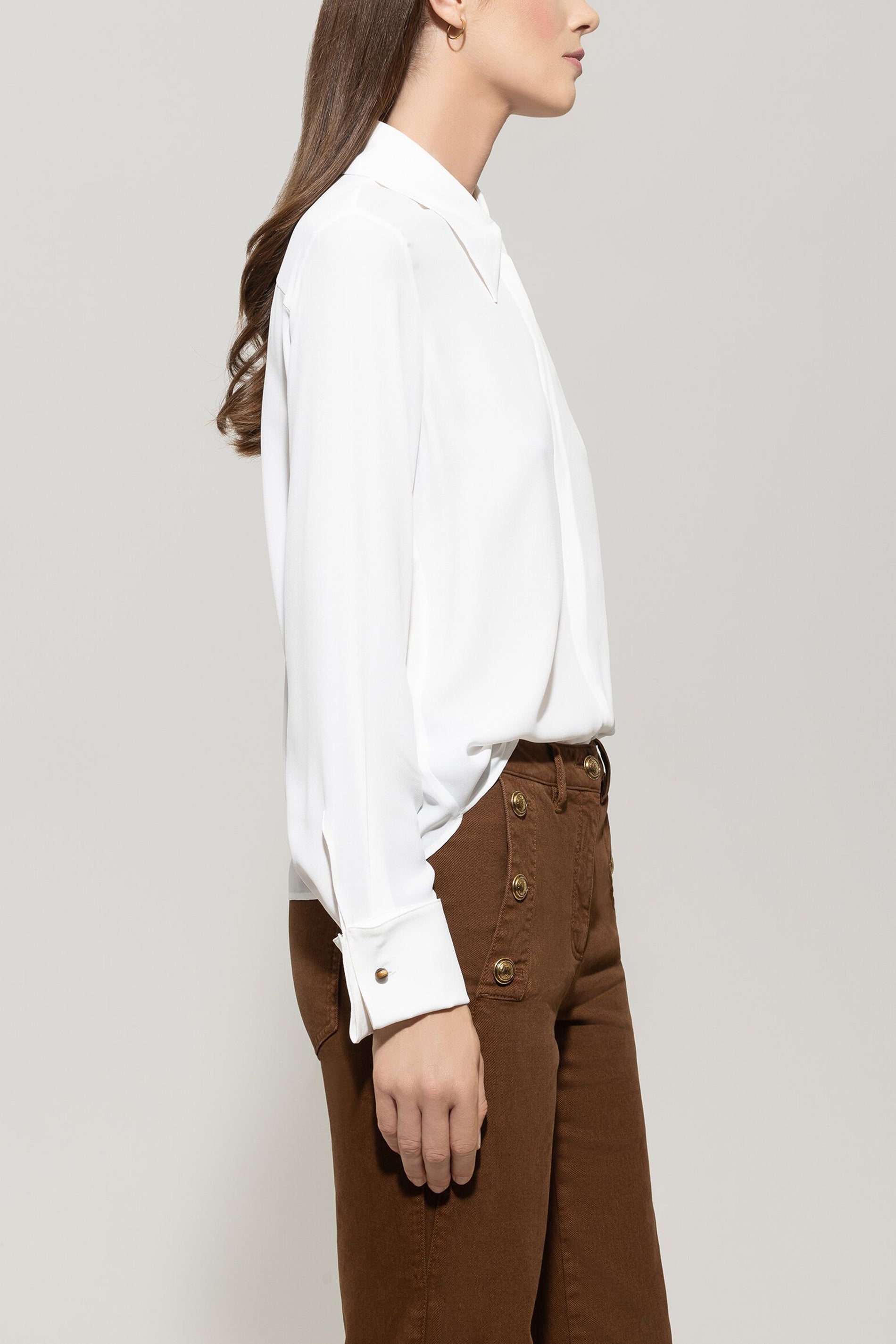 Hemdbluse aus Seiden-Mix - off white - Standard | Model Seite