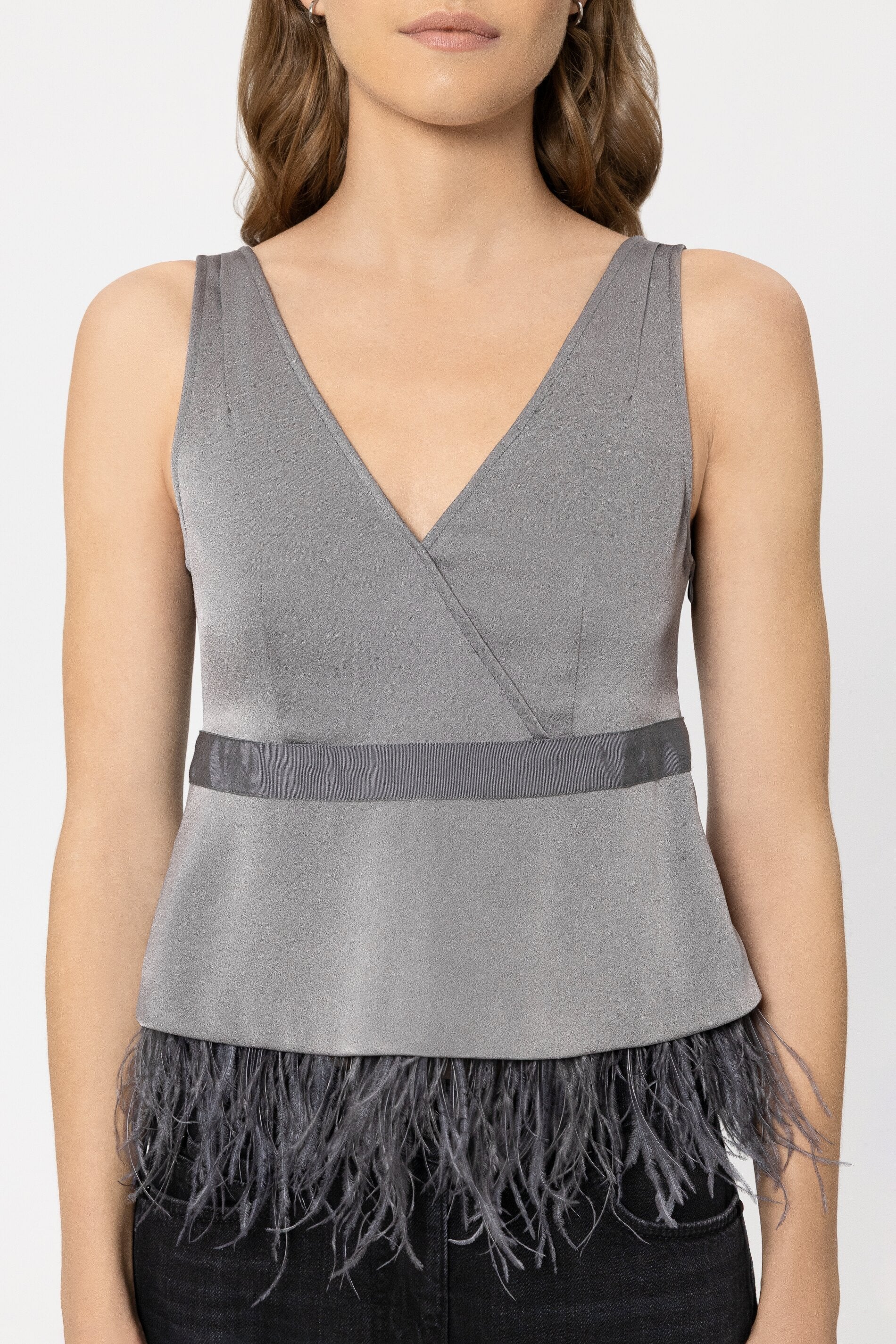 Trägertop mit Feder-Saum - platin - Standard | Model Detail