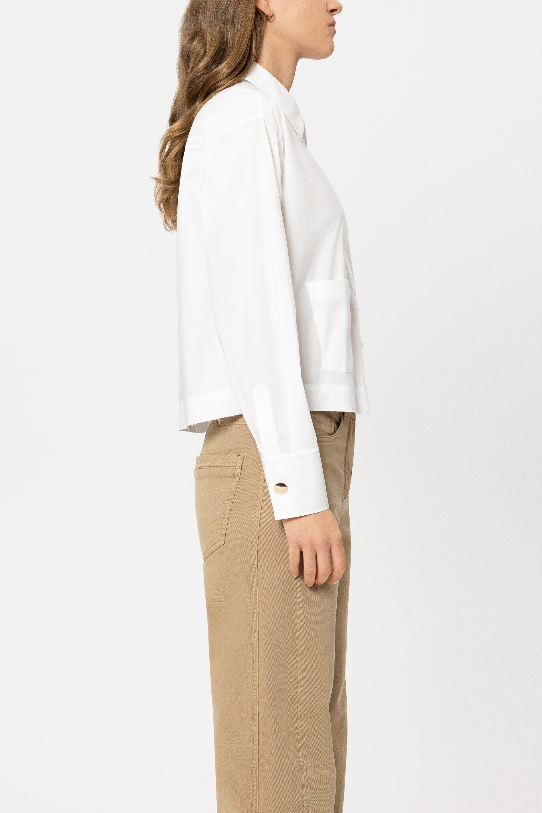 Hemdbluse aus Baumwoll-Mix - white - Standard | Model Seite
