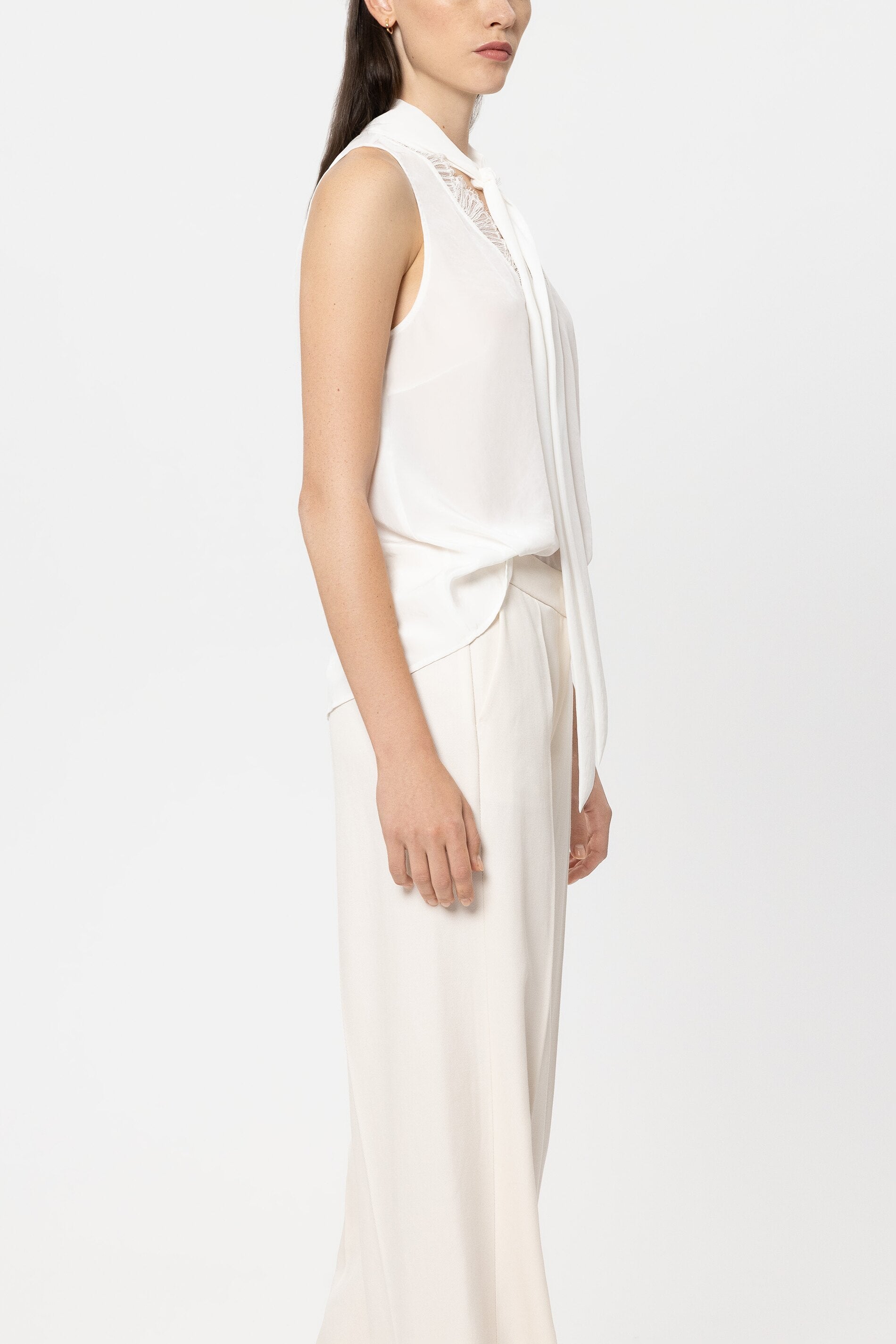 Blusentop mit Spitzendetails - off-white - Standard | Model Seite