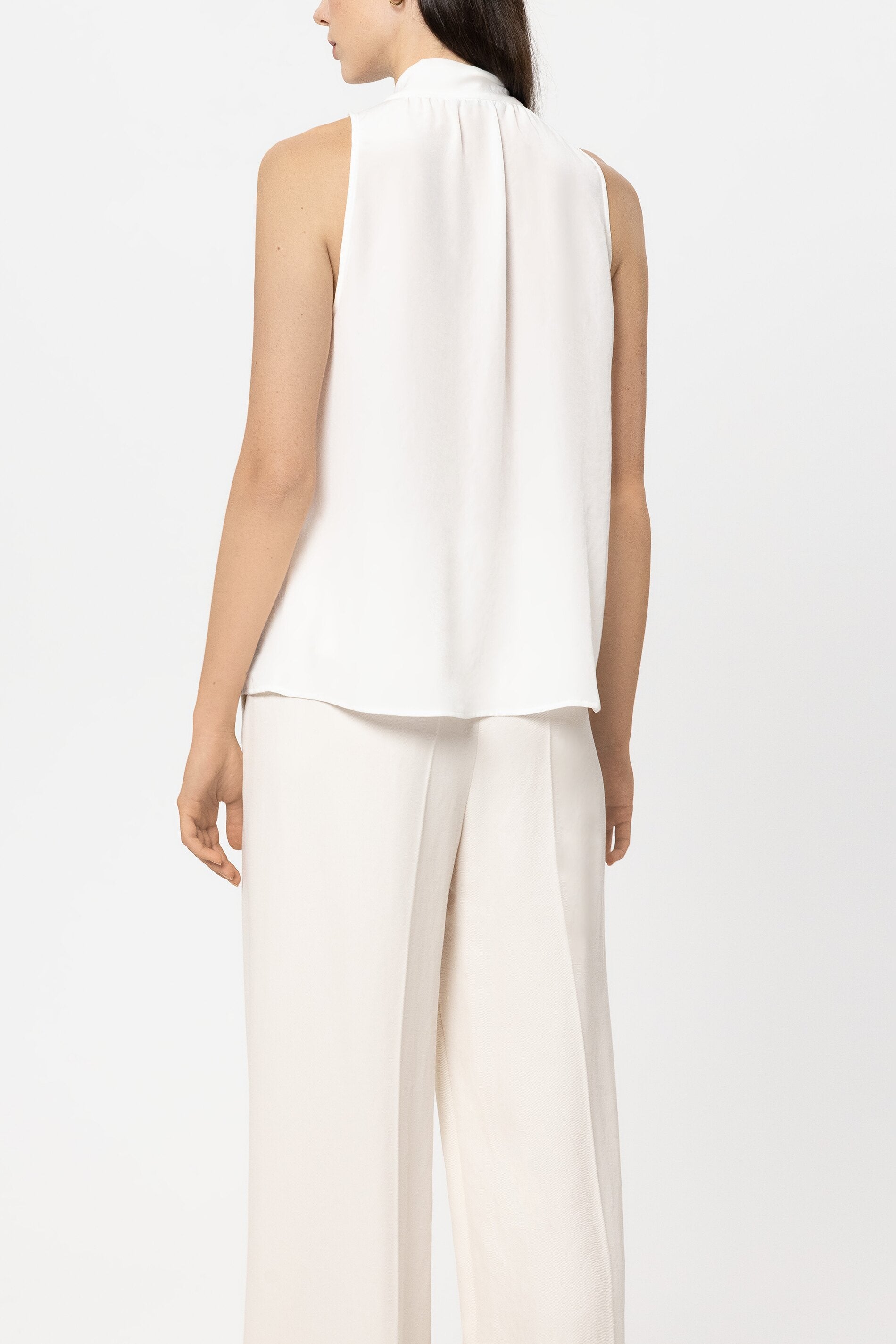 Blusentop mit Spitzendetails - off-white - Standard | Model Rück