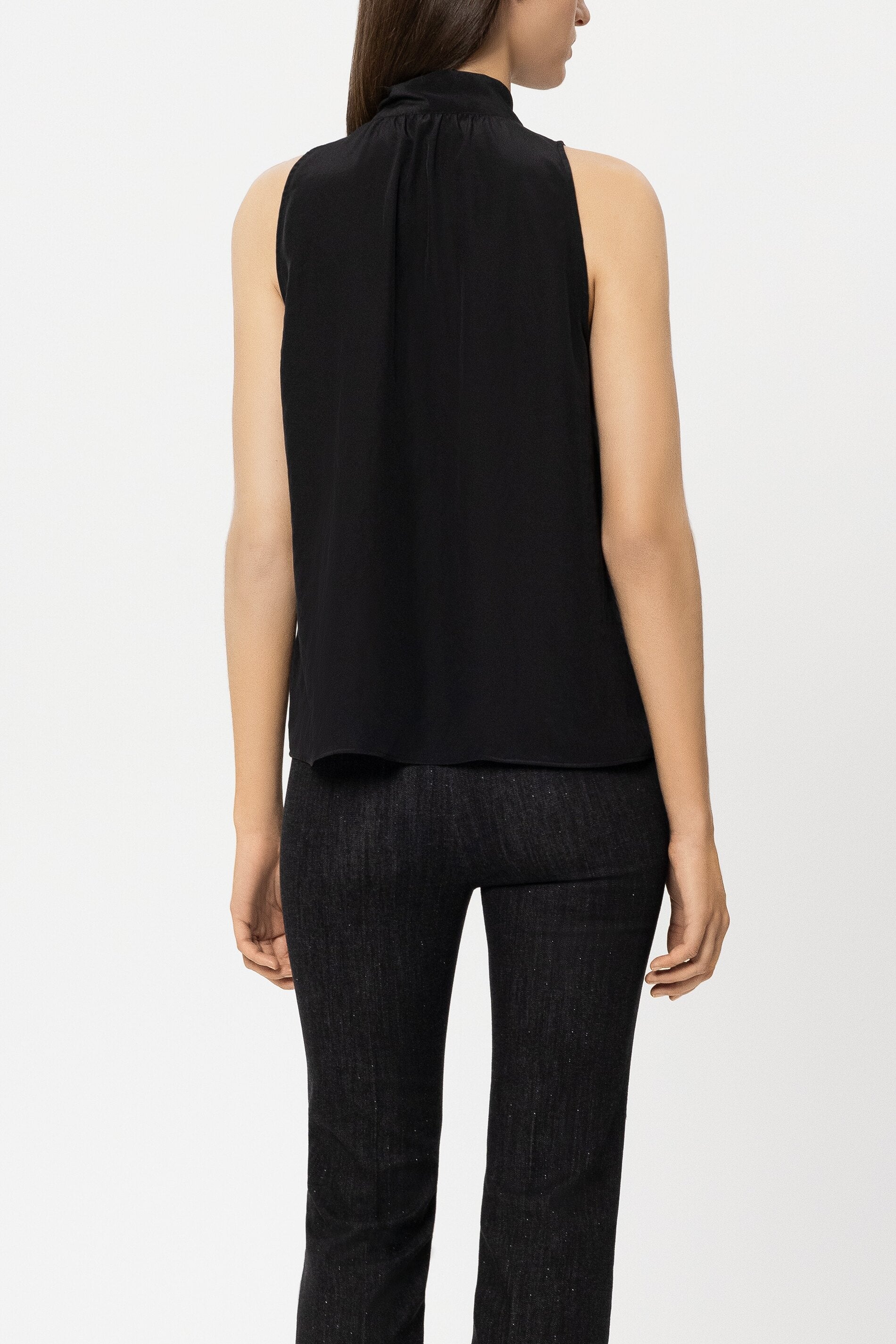 Blusentop mit Spitzendetails - pure black - Standard | Model Rück