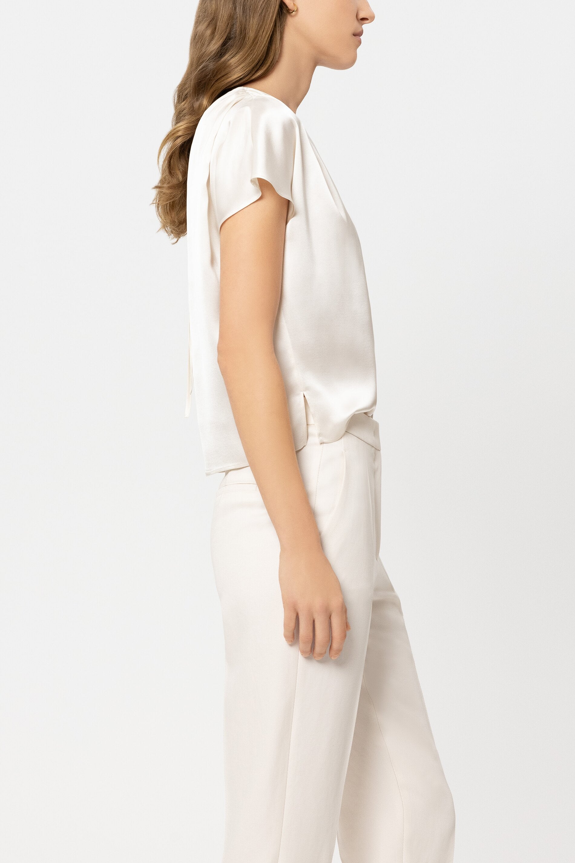 Blusenshirt aus Seide - cream - Standard | Model Seite