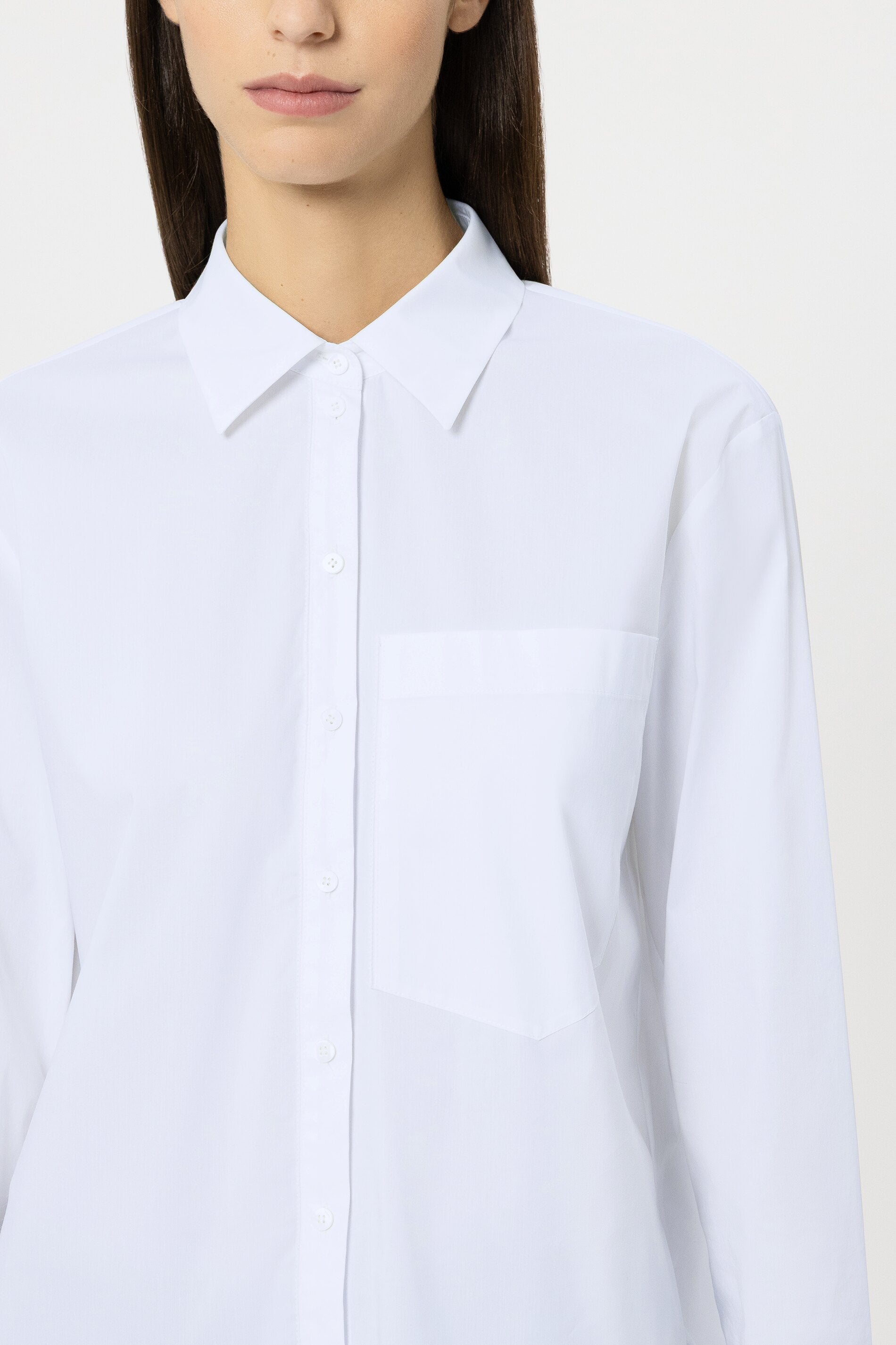 Hemdbluse mit Ajour-Stickerei - light blue - Standard | Model Detail