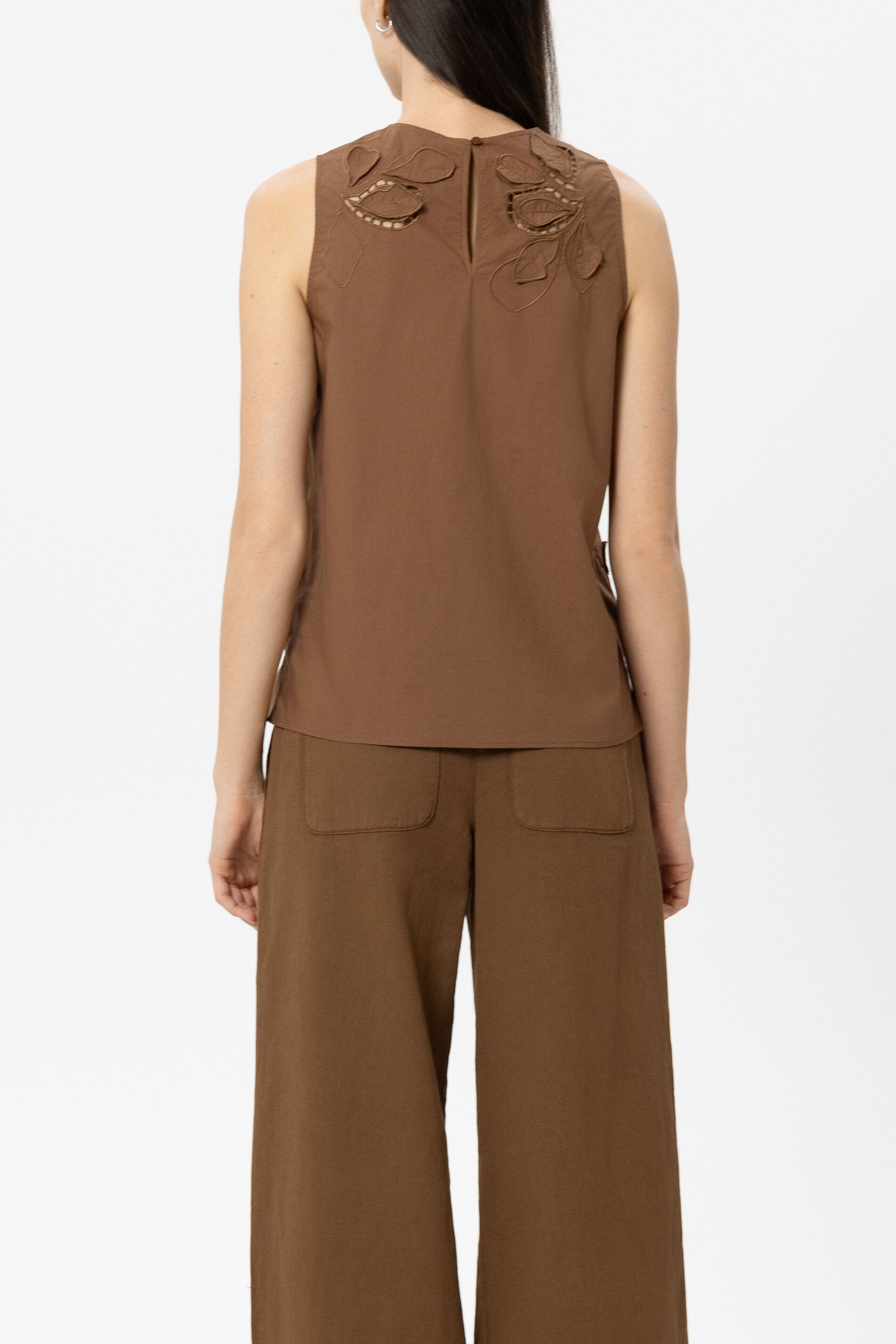 Blusentop mit Lochstickerei - dark terracotta - Standard | Model Rück