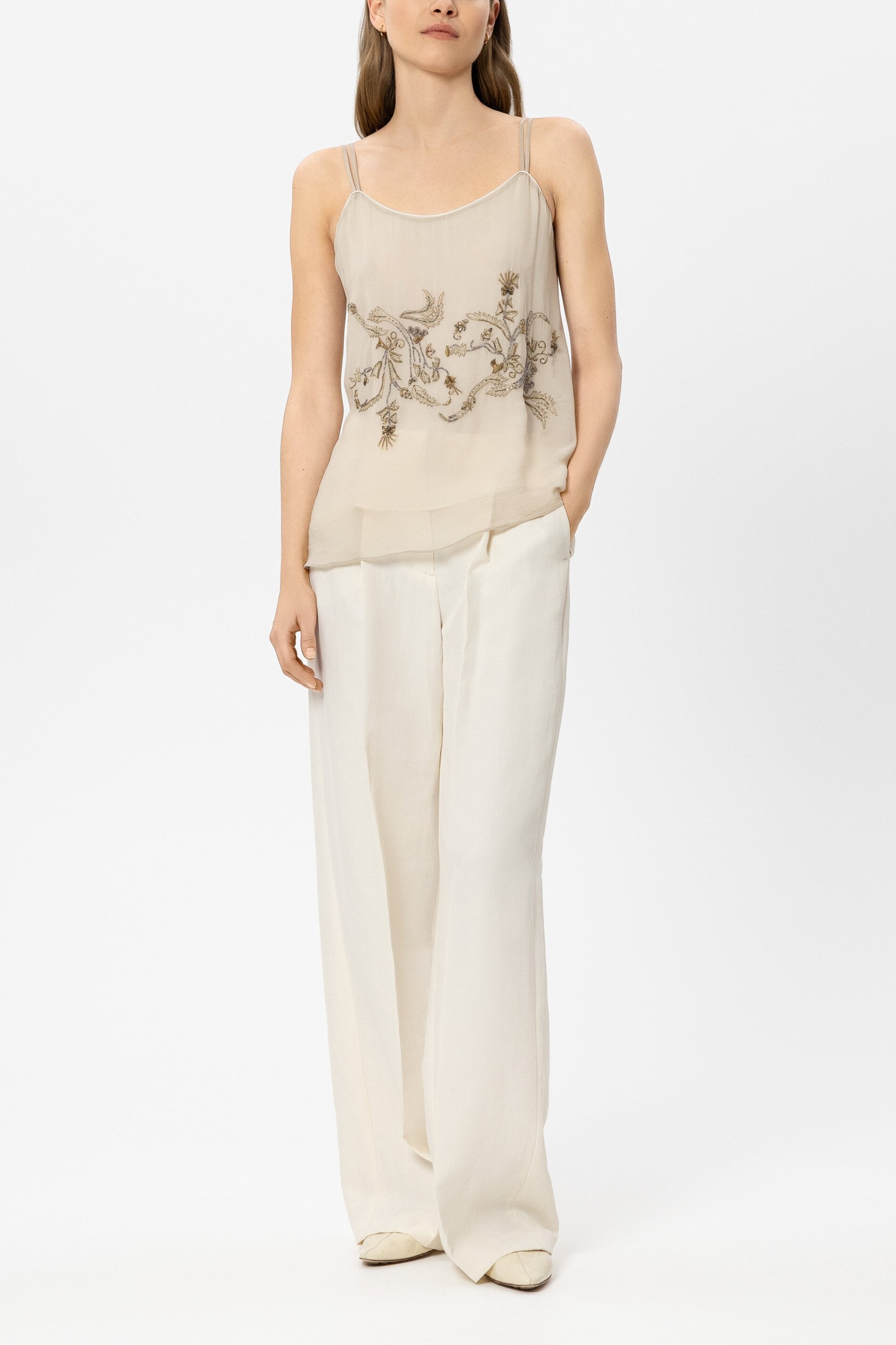 Blusentop mit Stickerei - beige - Standard | Model Front