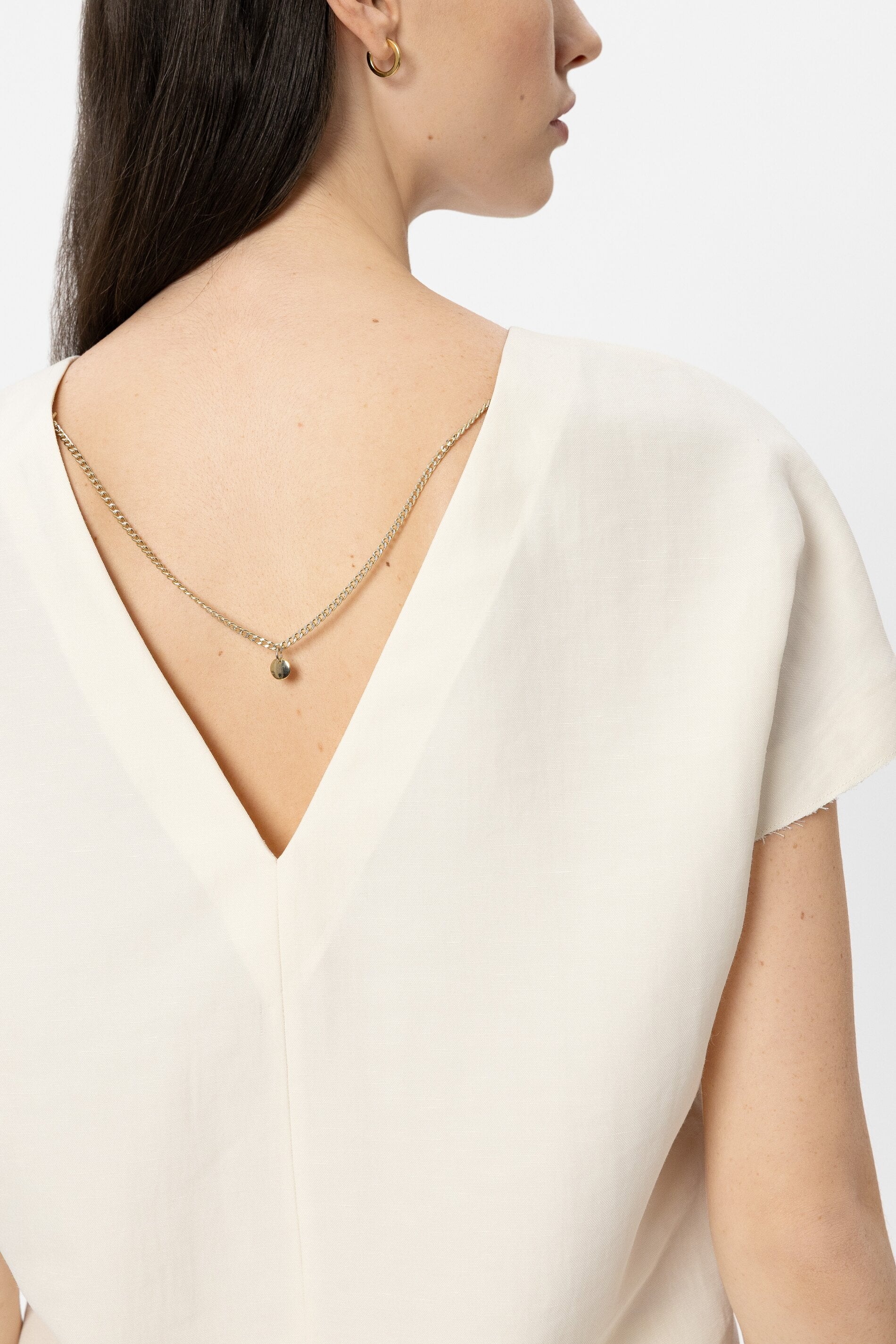 Blusentop aus Leinen-Mix - milk - ohne Fransen | Model Detail