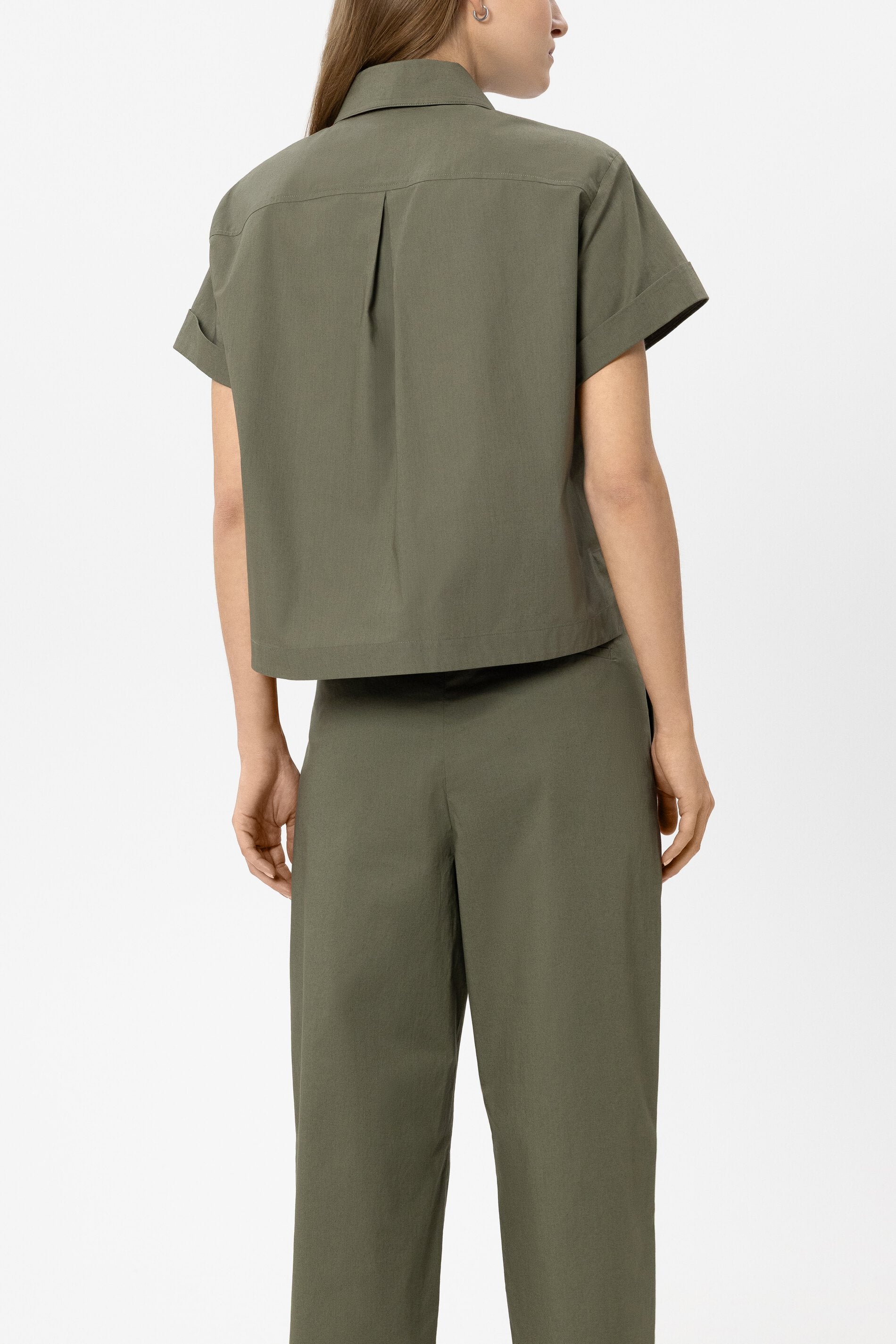 Baumwoll-Kurzarm-Hemd - khaki - Standard | Model Rück