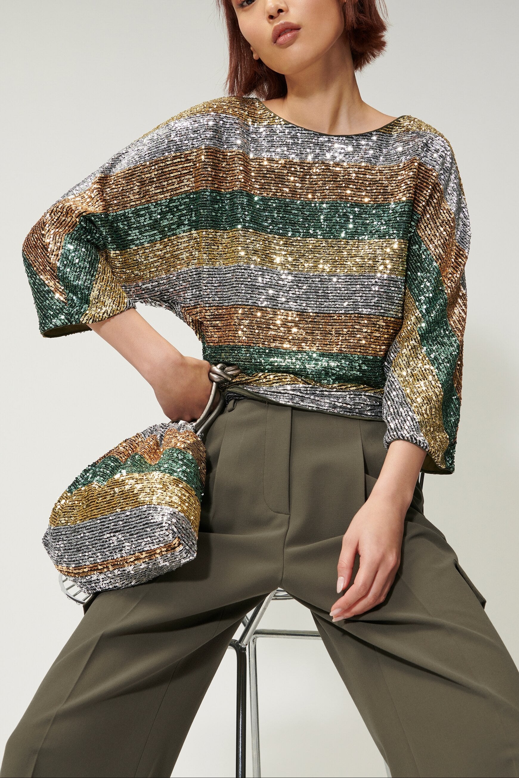 Kimono-Bluse mit Pailletten - the stripy sequins - Standard | Model Front