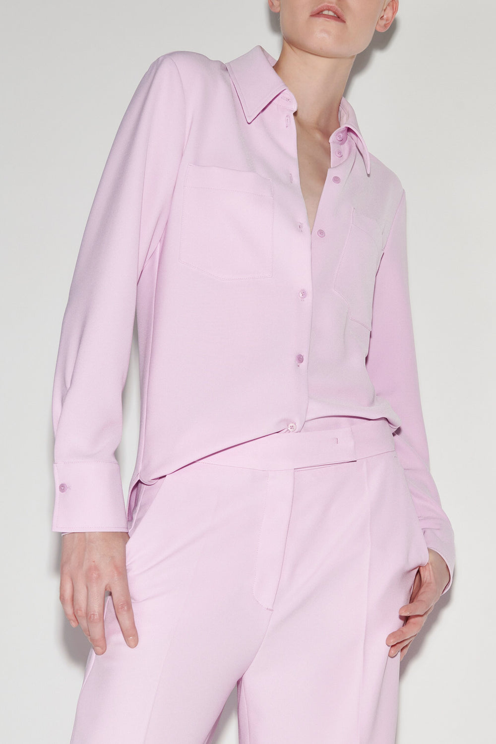 Hemdbluse mit Cut-out-Detail - faded lavender - Standard