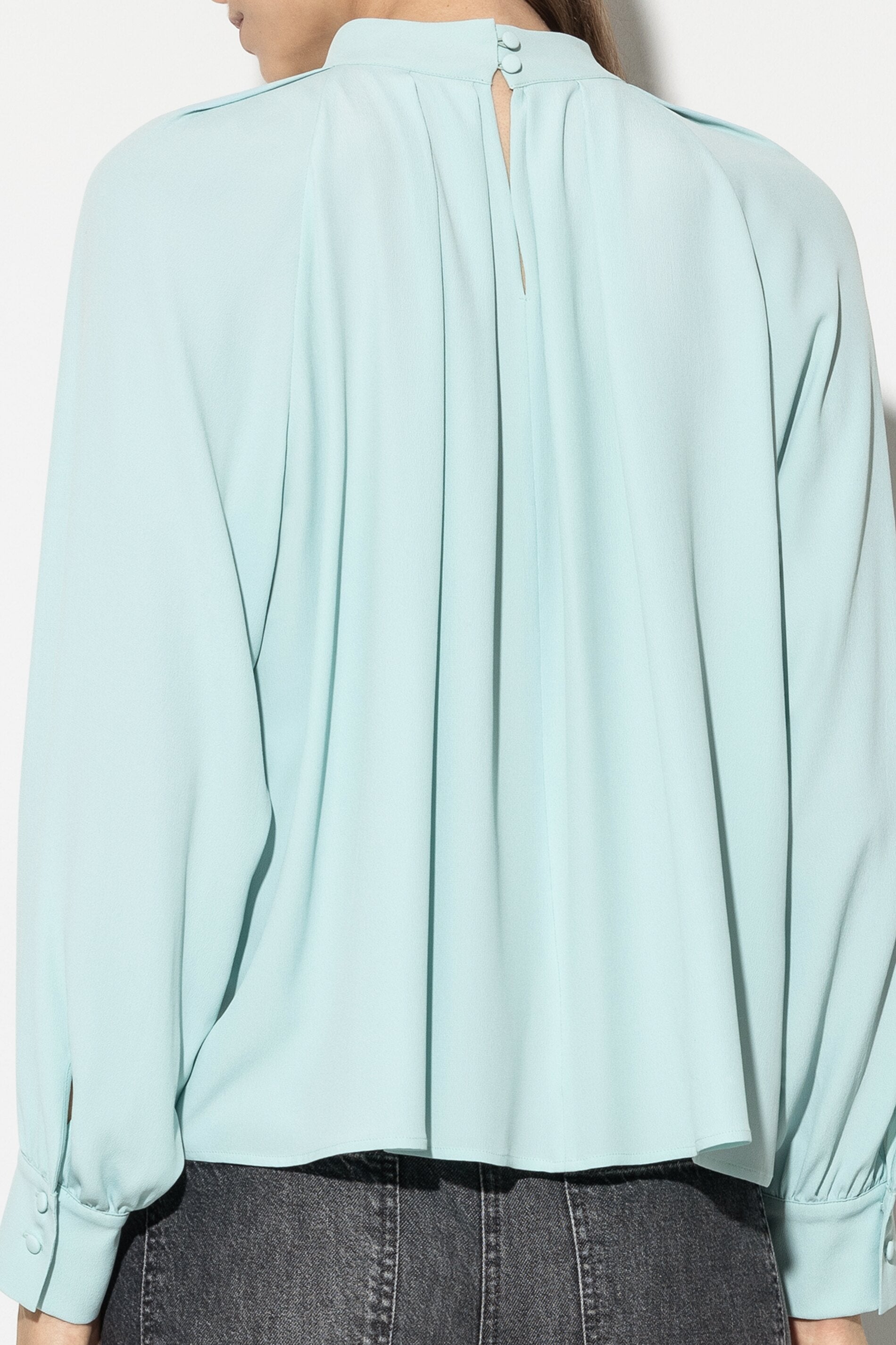 Tunikabluse aus Seiden-Mix - mineral aqua - Standard | Model Rück