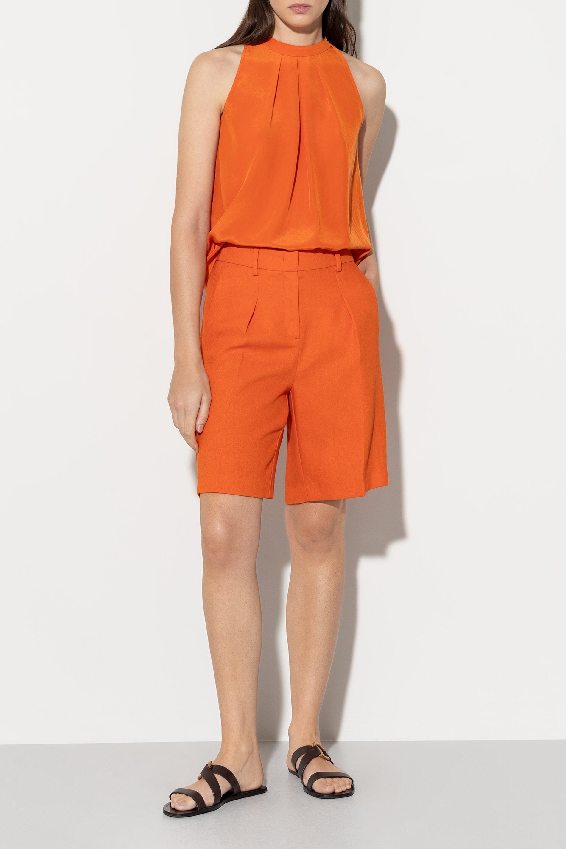 Neckholder-Top - burnt orange - Standard | Model Front