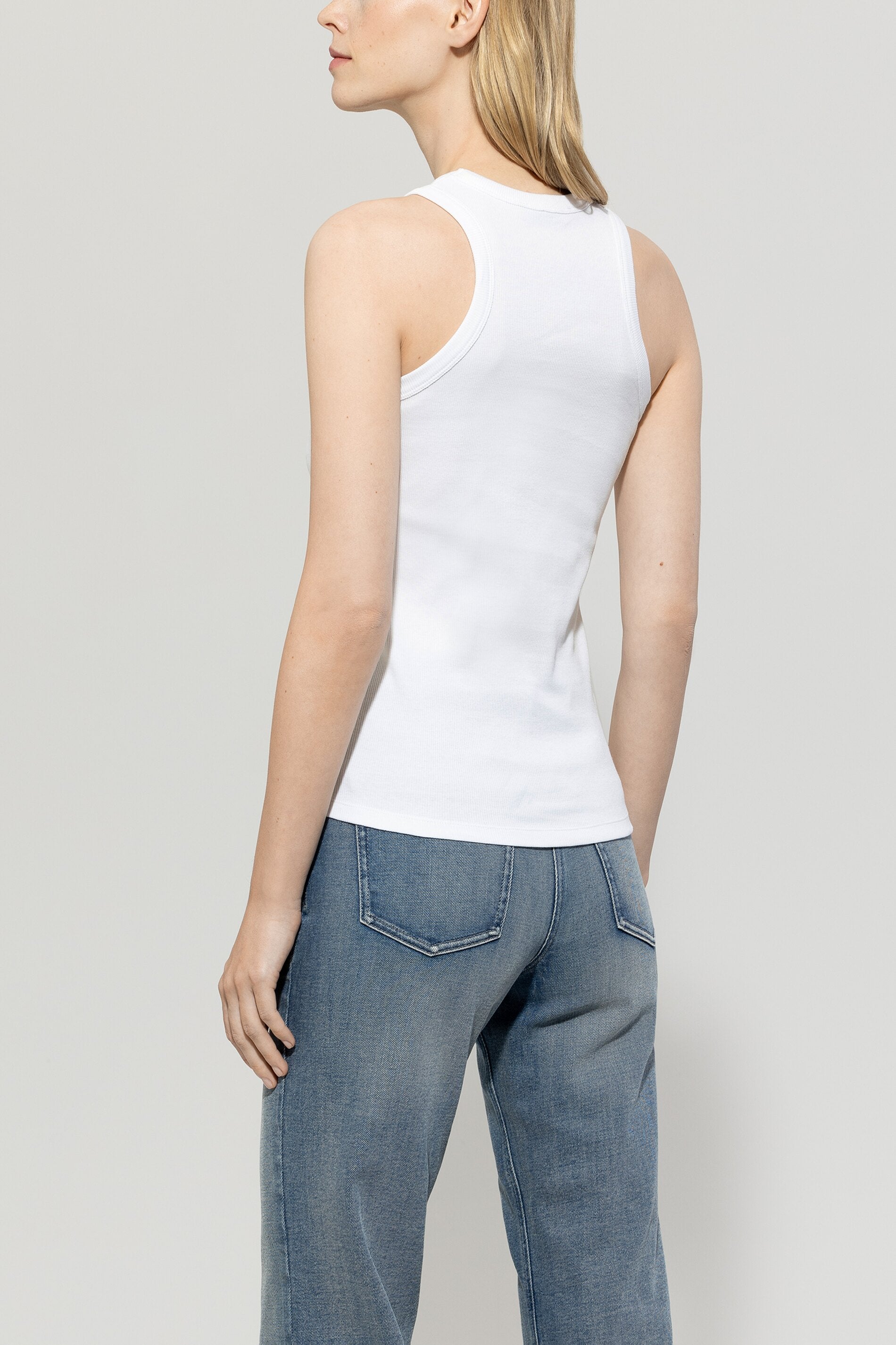 Basic-Tanktop - white - Standard | Model Rück