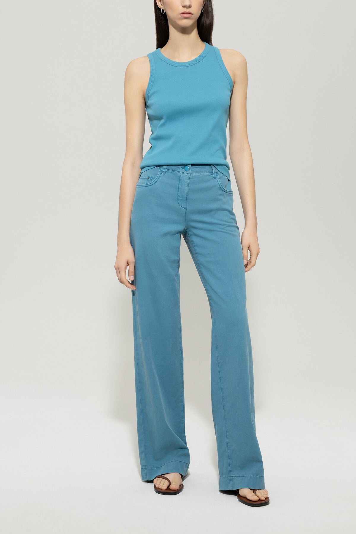 Basic-Tanktop - turquoise - Standard | Model Front