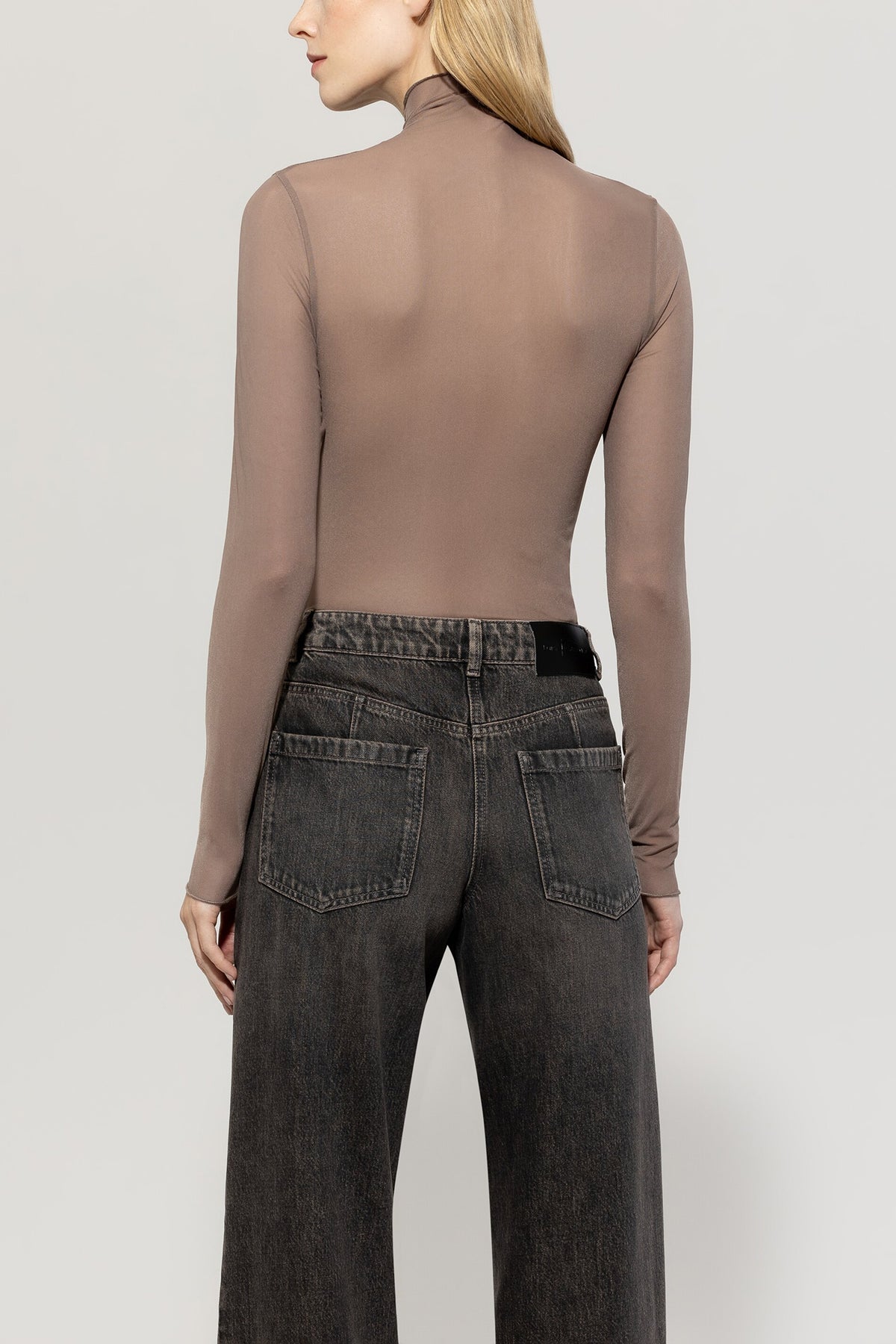Mesh-Rollkragenshirt - mushroom - Standard | Model Rück