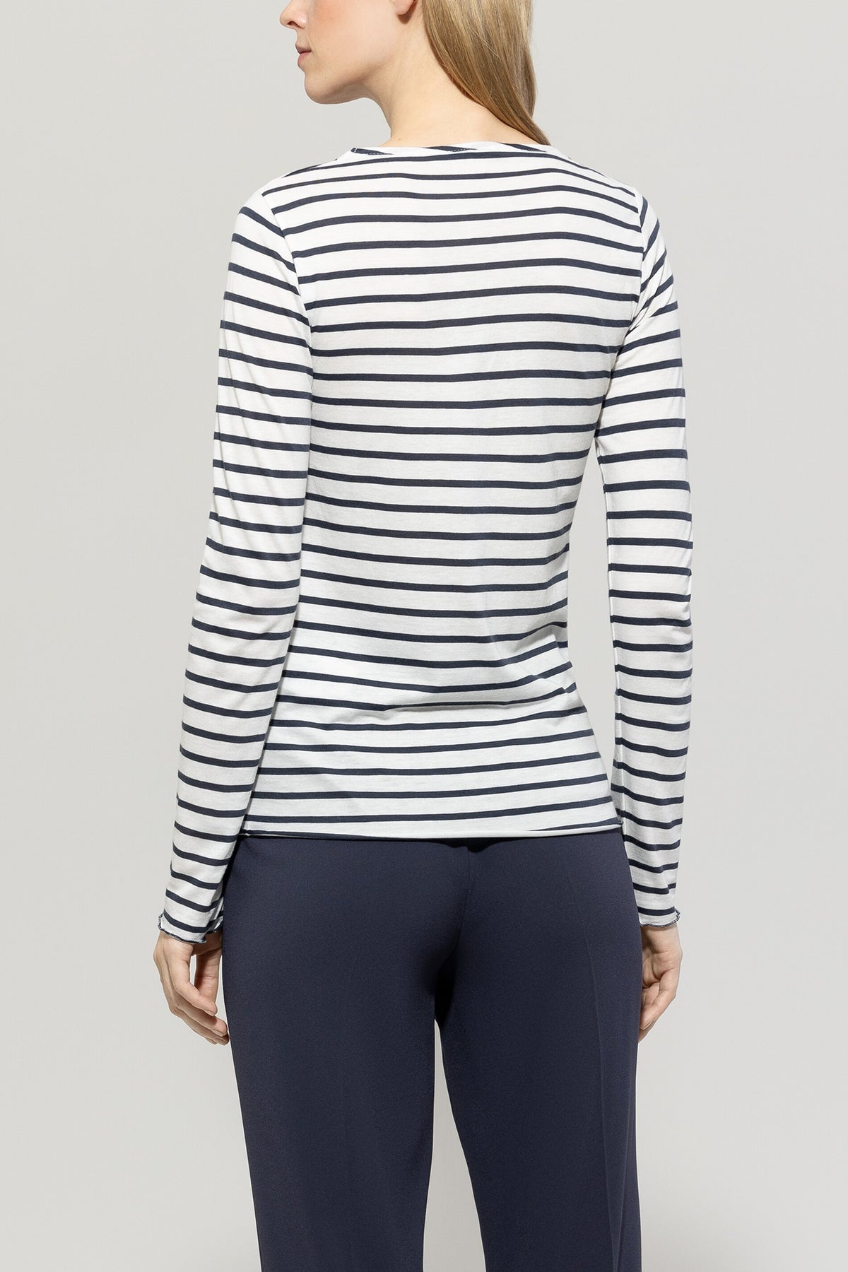 Ringel-Rundhalsshirt - multi - Standard | Model Rück