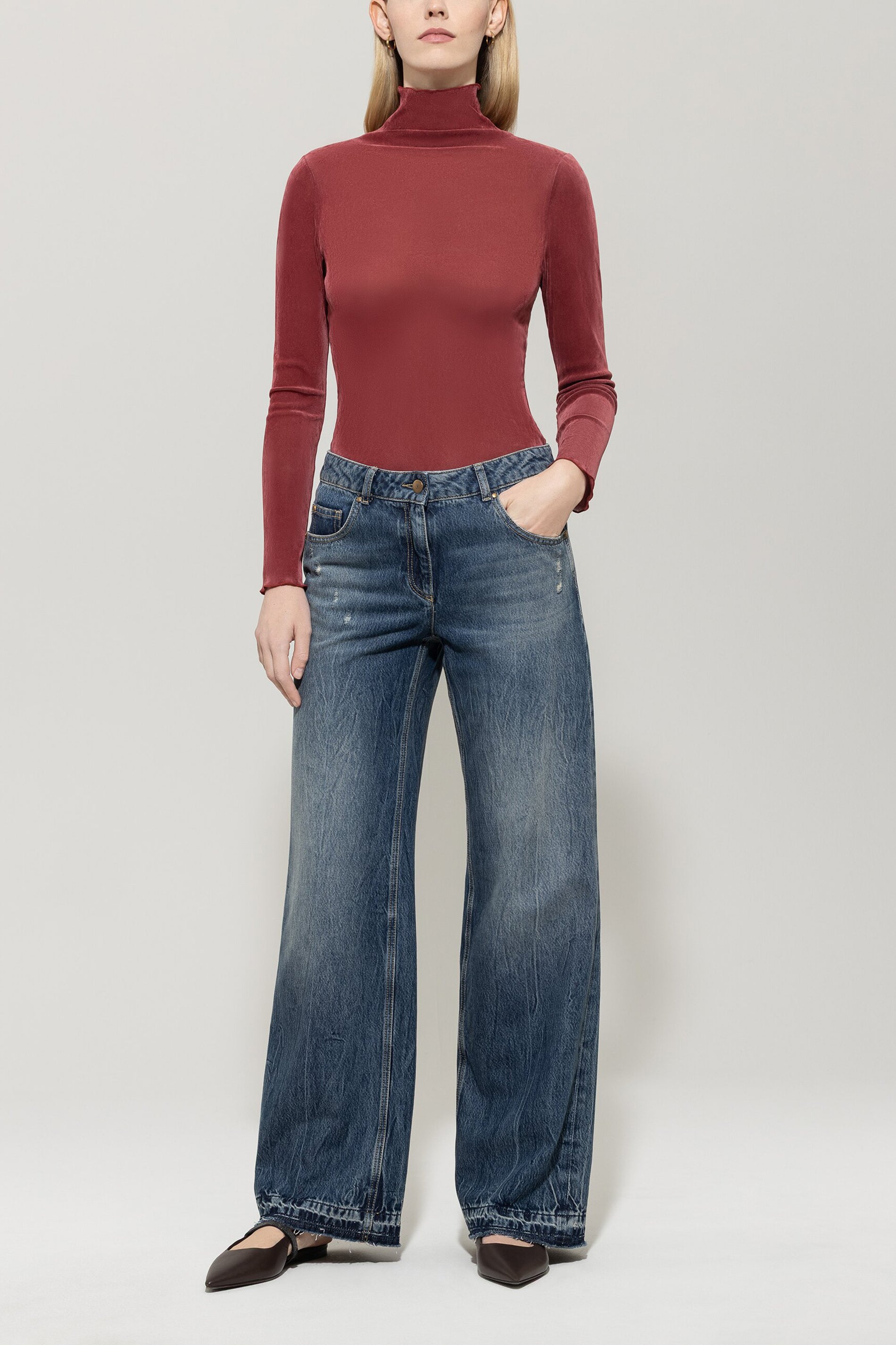 Rollkragen-Samt-Shirt - berry red - Standard | Model Front