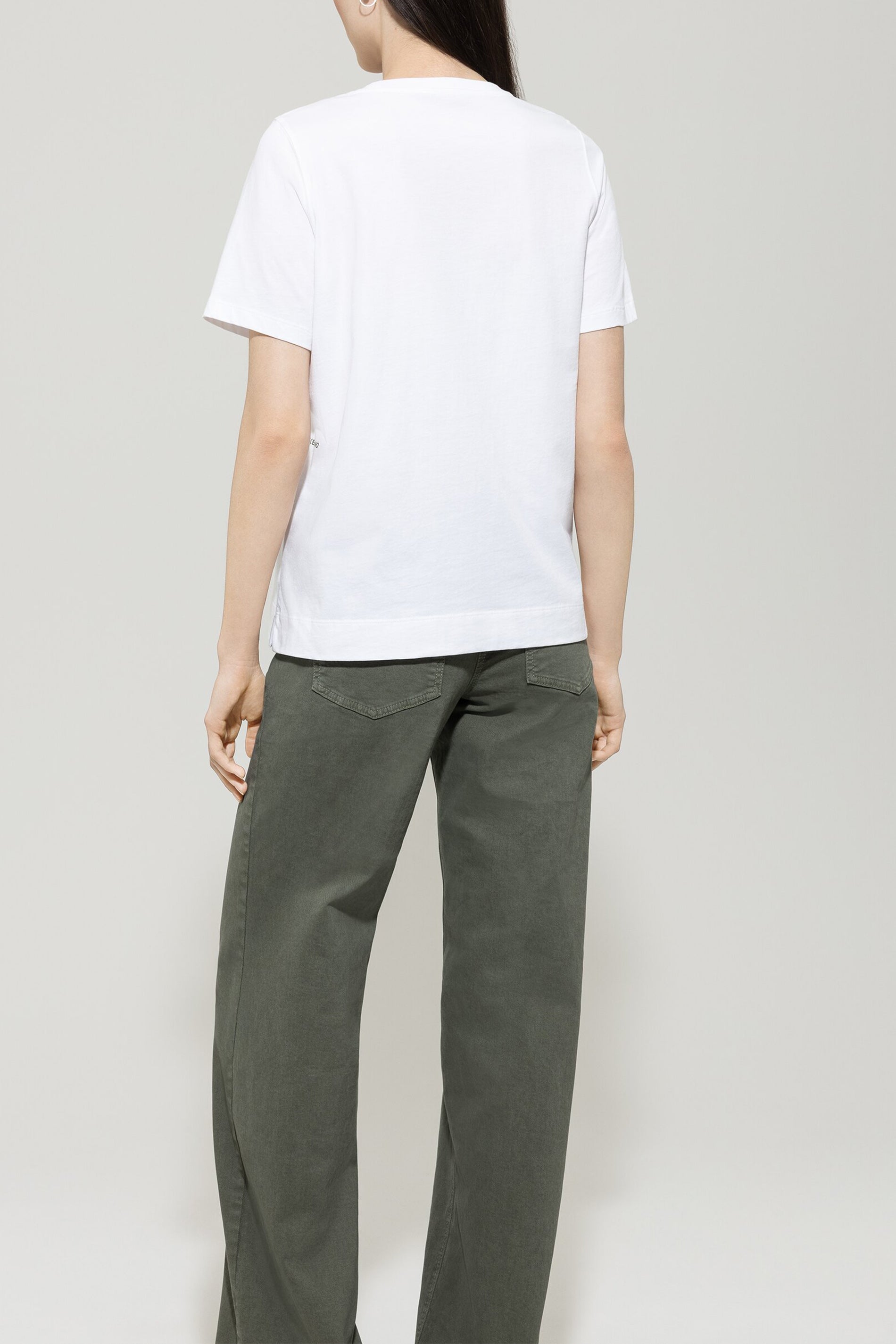 T-Shirt mit Flower-Motiv - bleached white - Standard | Model Rück