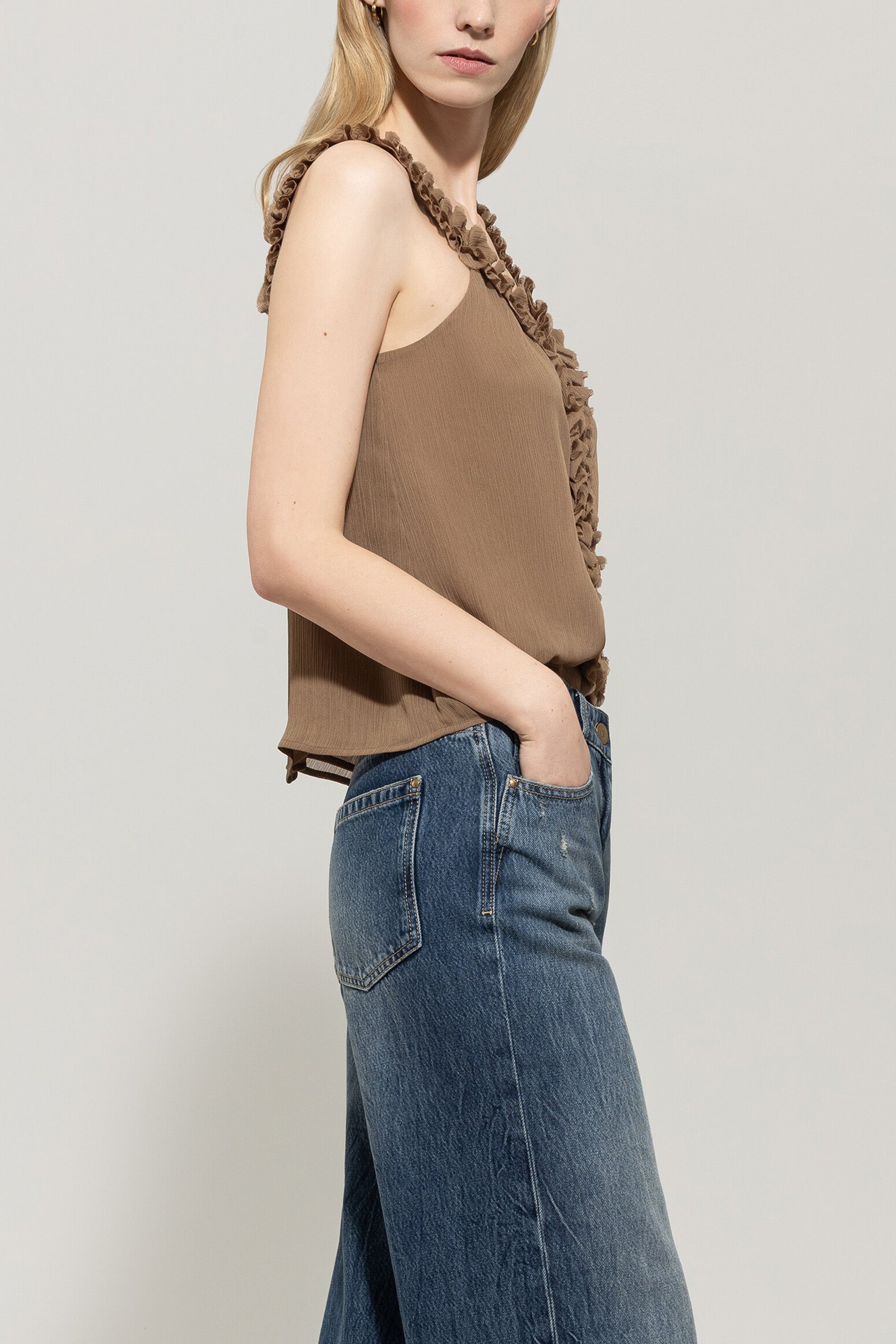 Rüschen-Camisole-Top - hanf - Standard | Model Seite