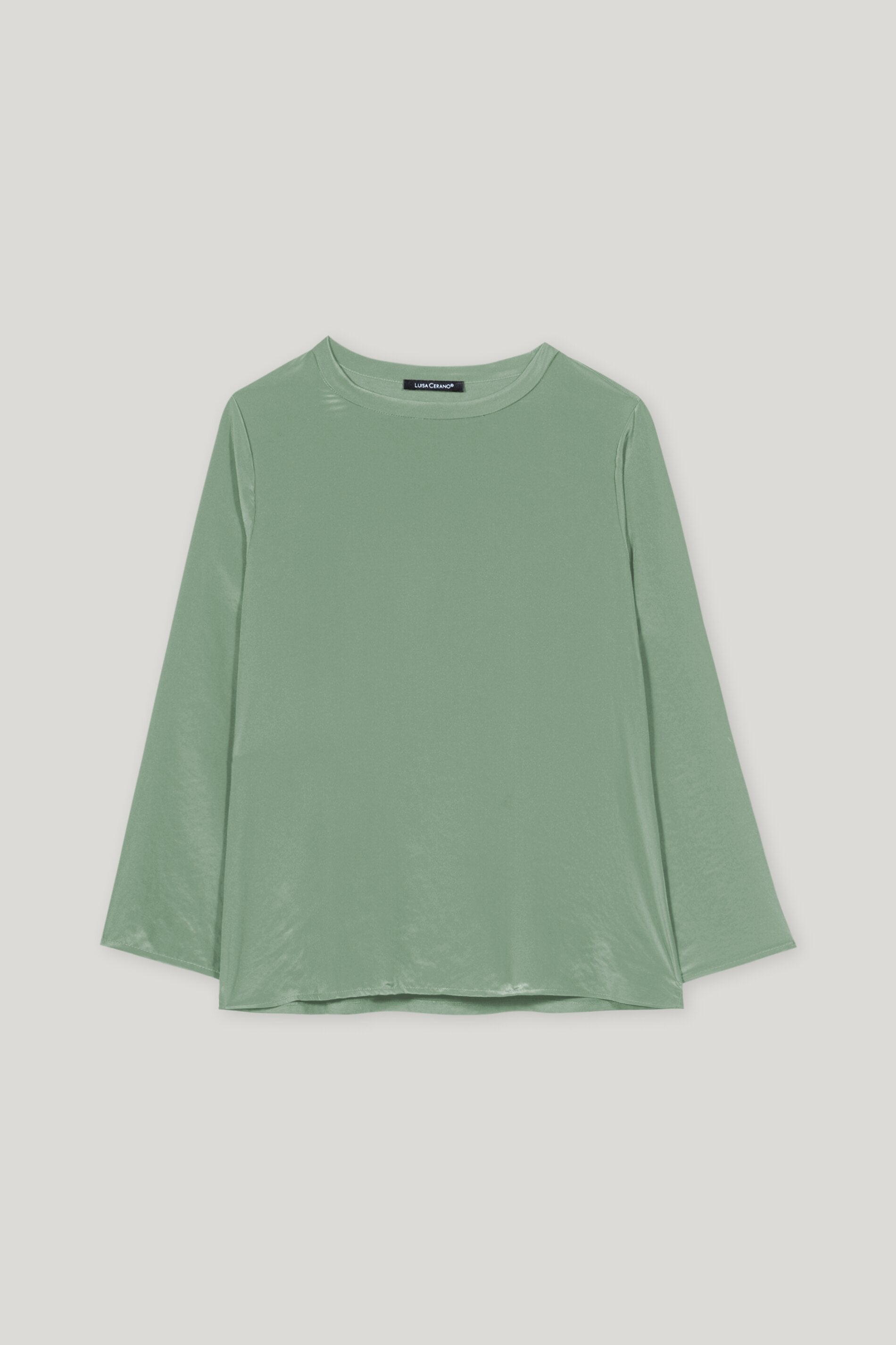 Shirt mit Rücken-Patch - salbei - Standard | Artikel Front