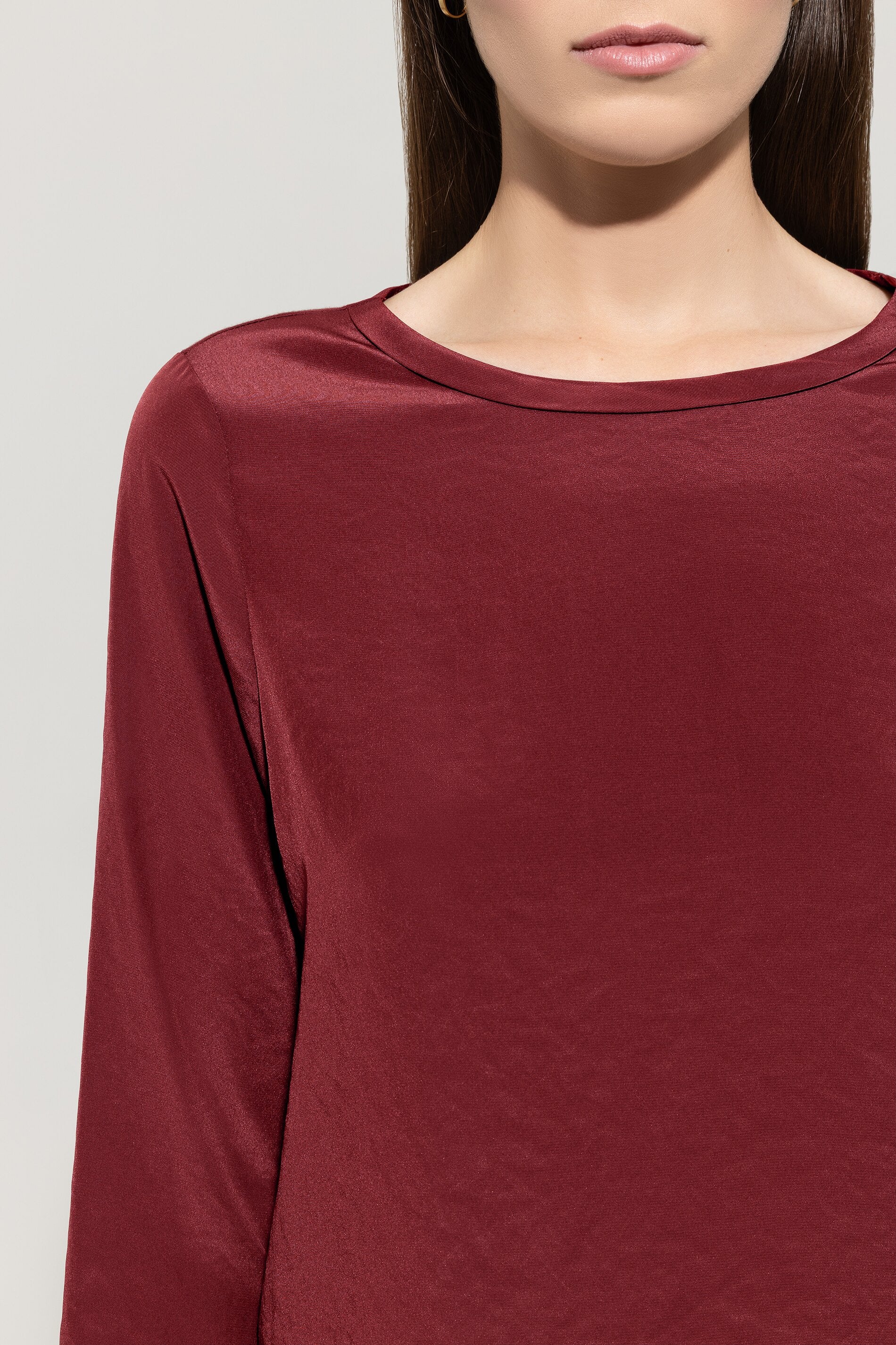 Shirt mit Rücken-Patch - berry red - Standard | Model Detail