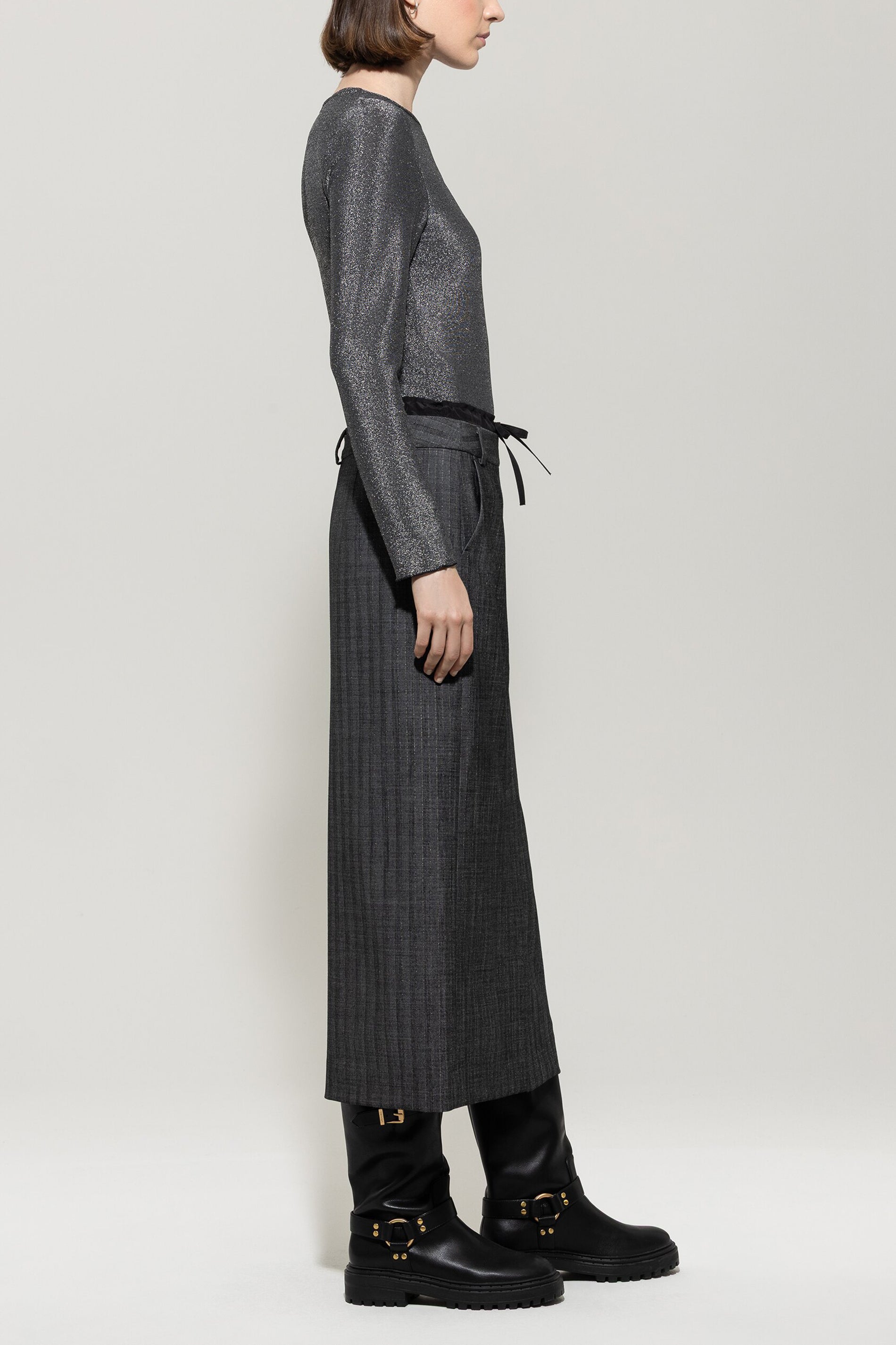 Langarm-Shirt mit Glanzeffekt - urban grey - Standard | Model Seite