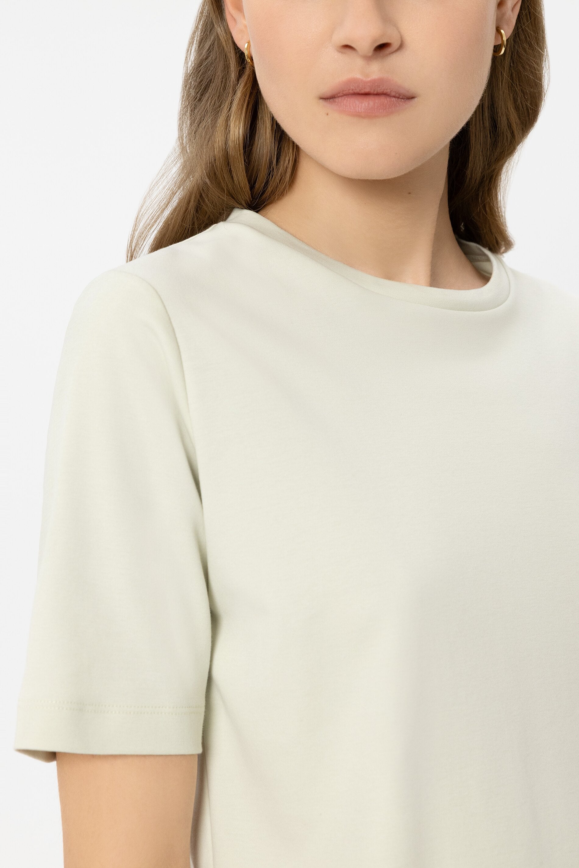 Basic-T-Shirt - pistachio - Standard | Model Detail