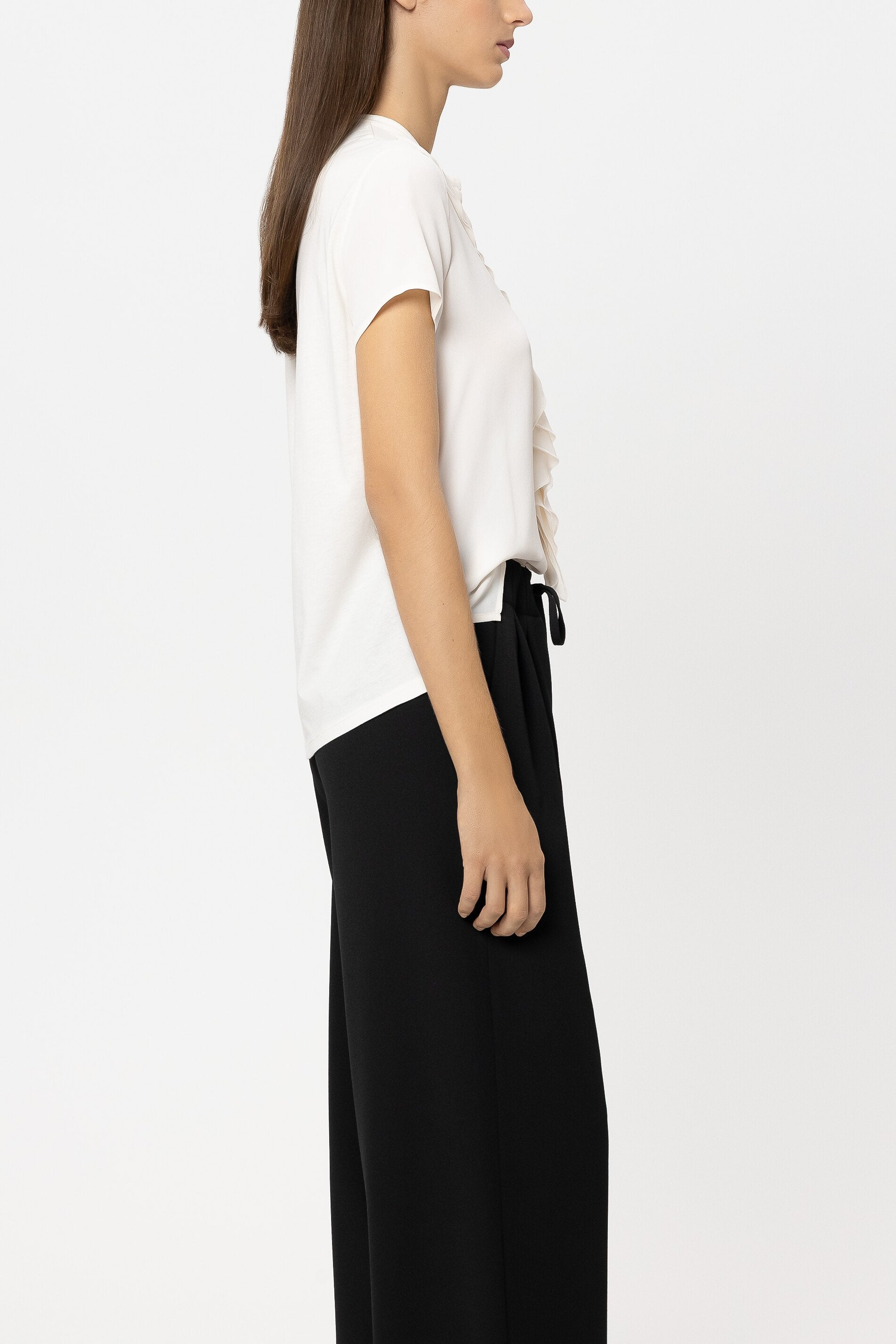 Halbarm-Shirt mit Volants - cream - Standard | Model Seite