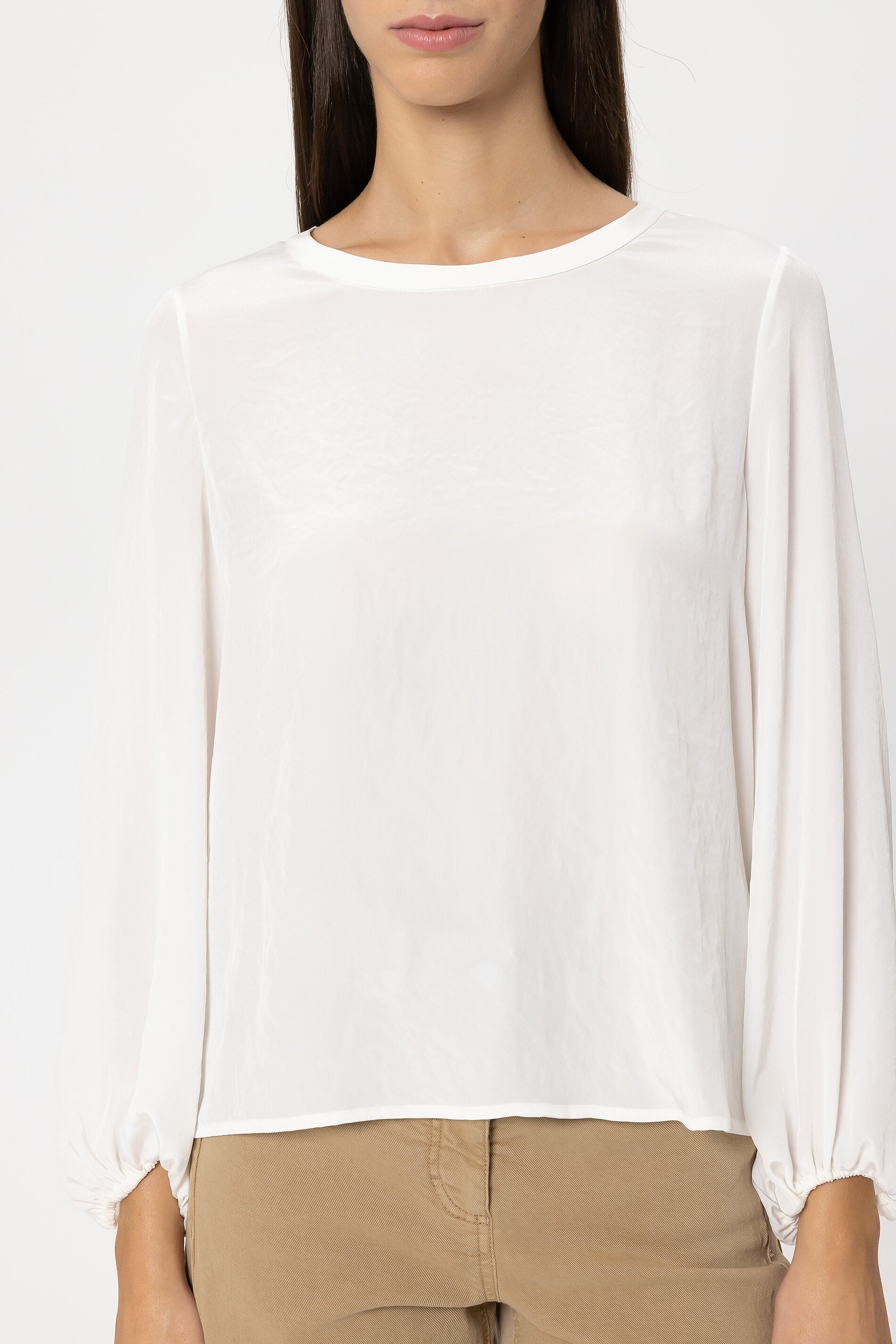 Langarm-Shirt mit Patch - off-white - Standard | Model Detail