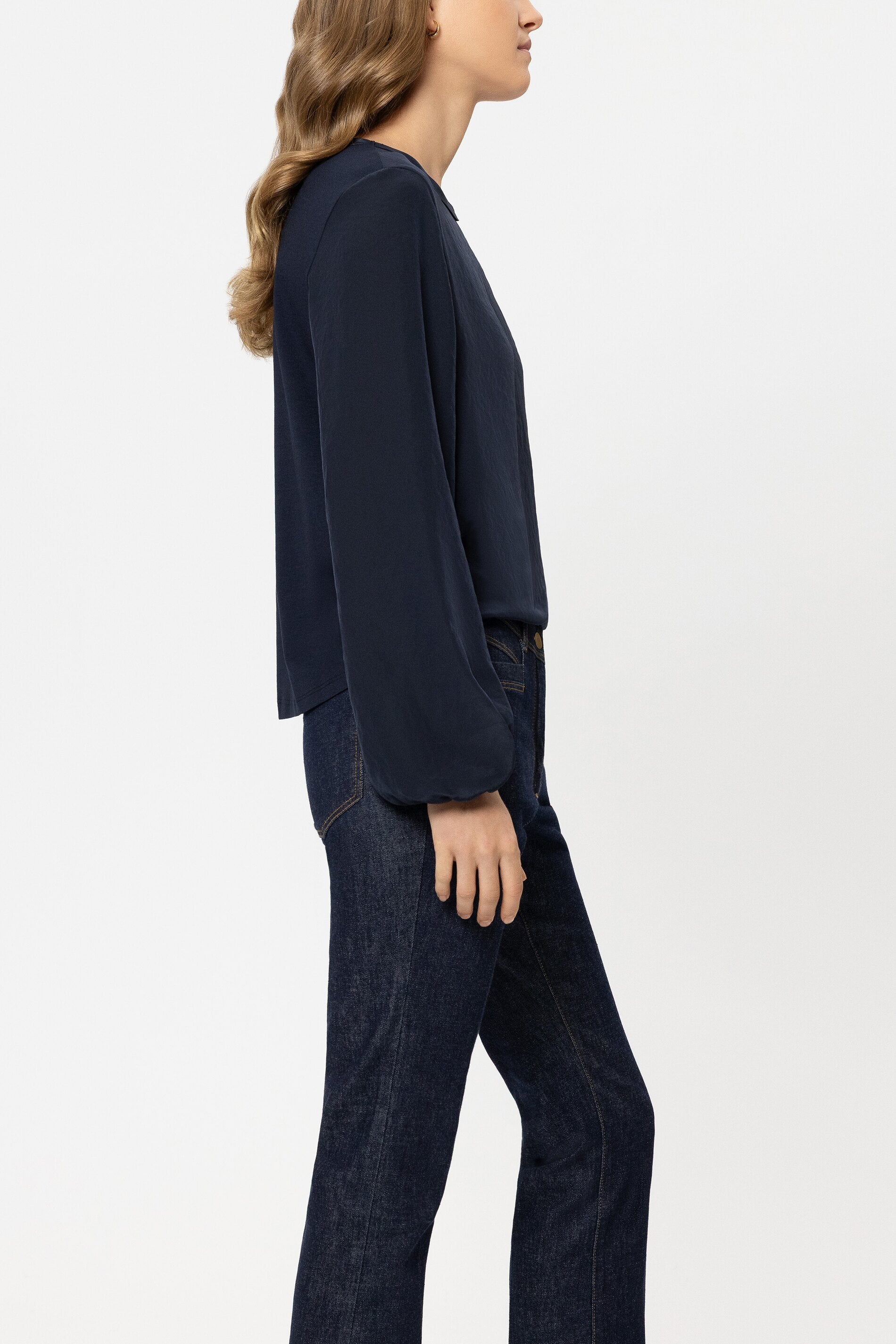 Langarm-Shirt mit Patch - navy blue - Standard | Model Seite