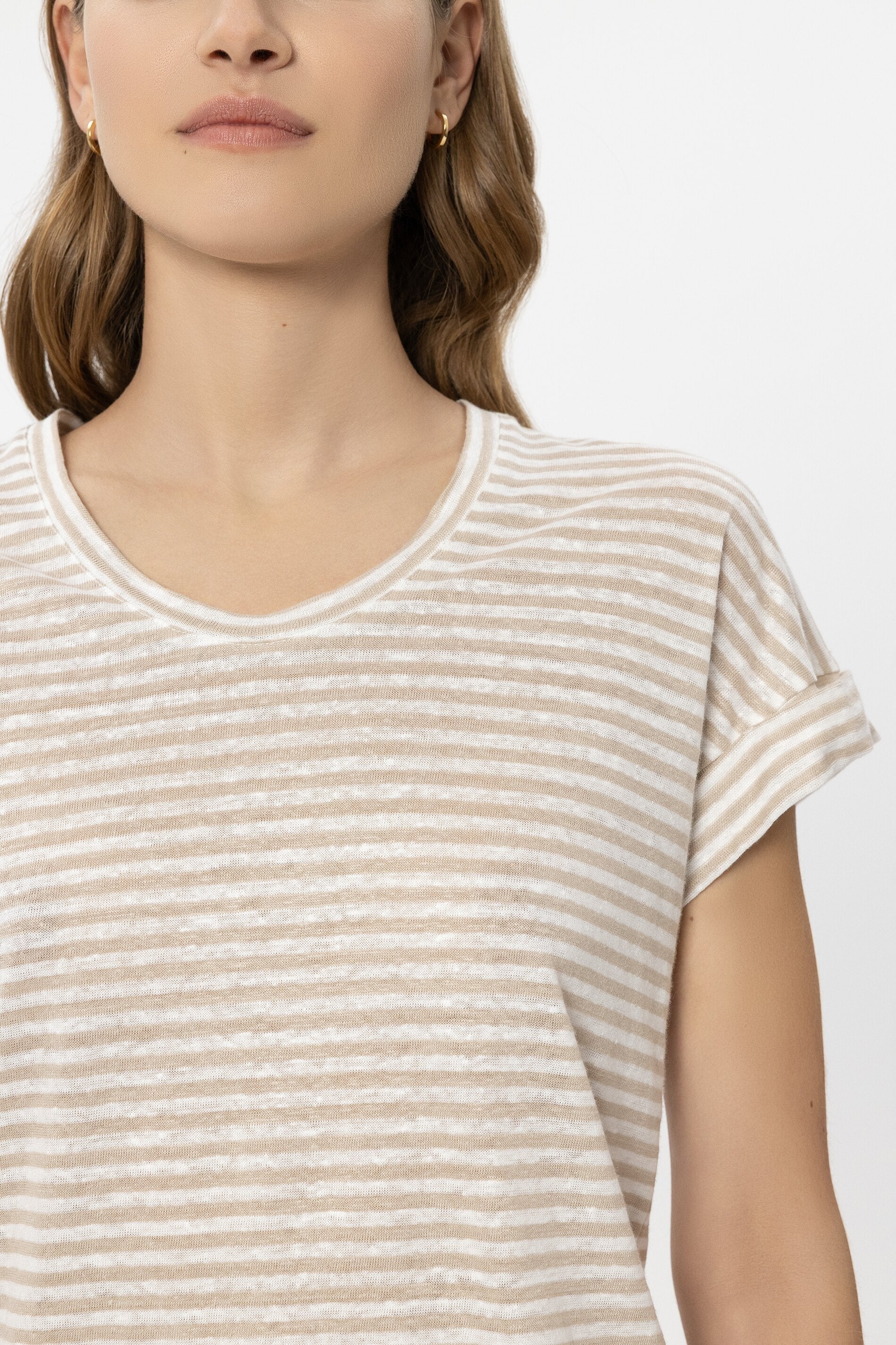 Leinen-Ringel-T-Shirt - sand / milk - Standard | Model Detail