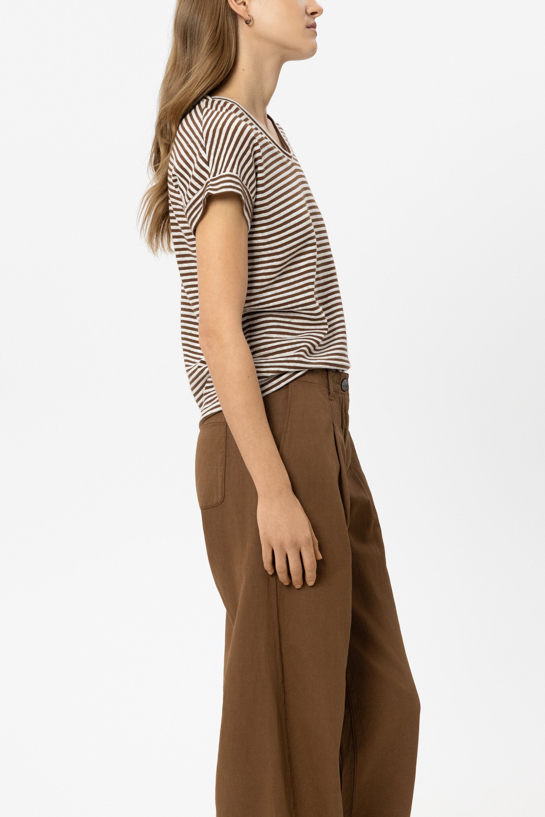 Leinen-Ringel-T-Shirt - dark / light terracotta - Standard | Model Seite