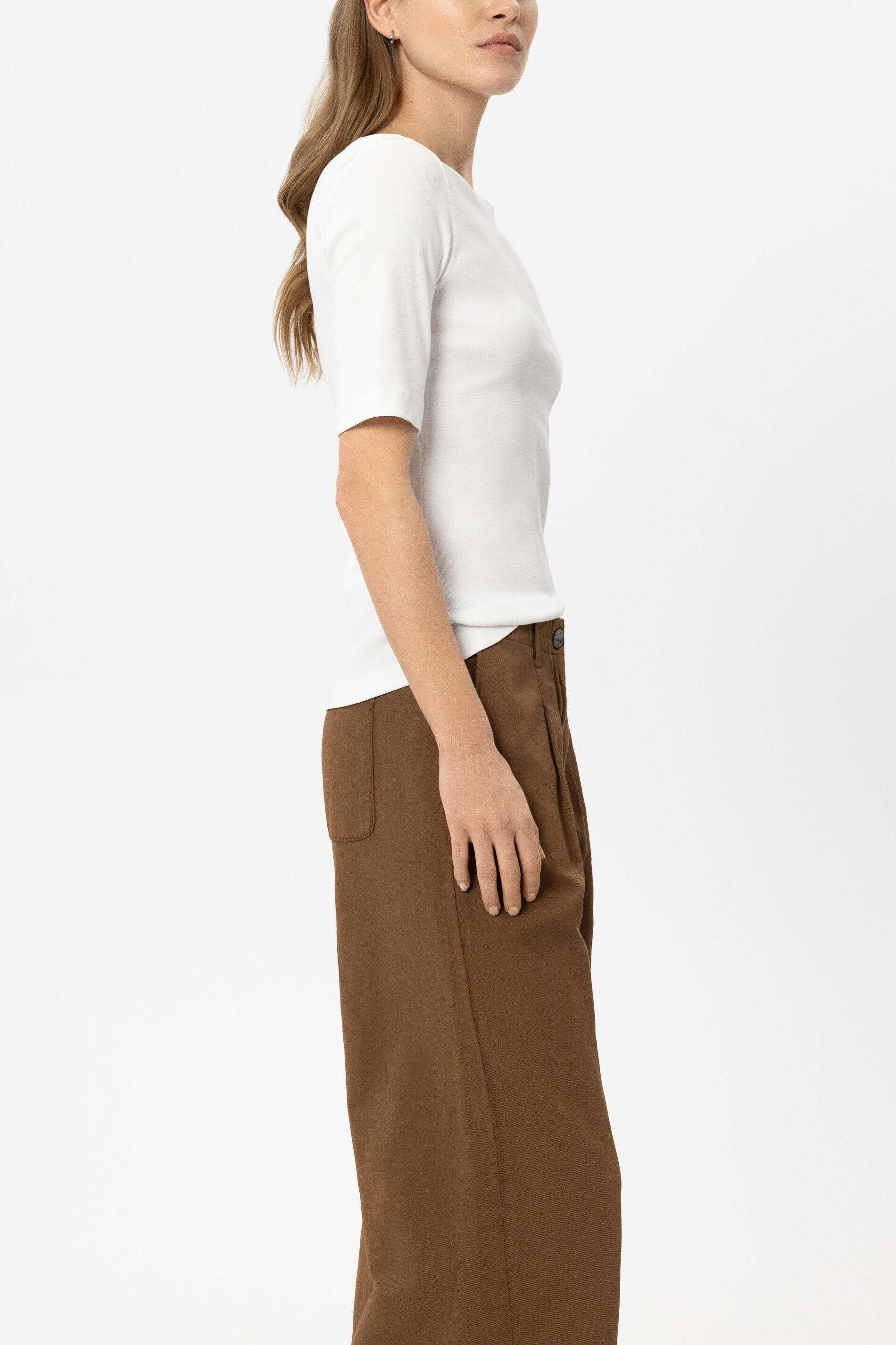 Halbarm-Shirt in Ripp-Optik - white - Standard | Model Seite