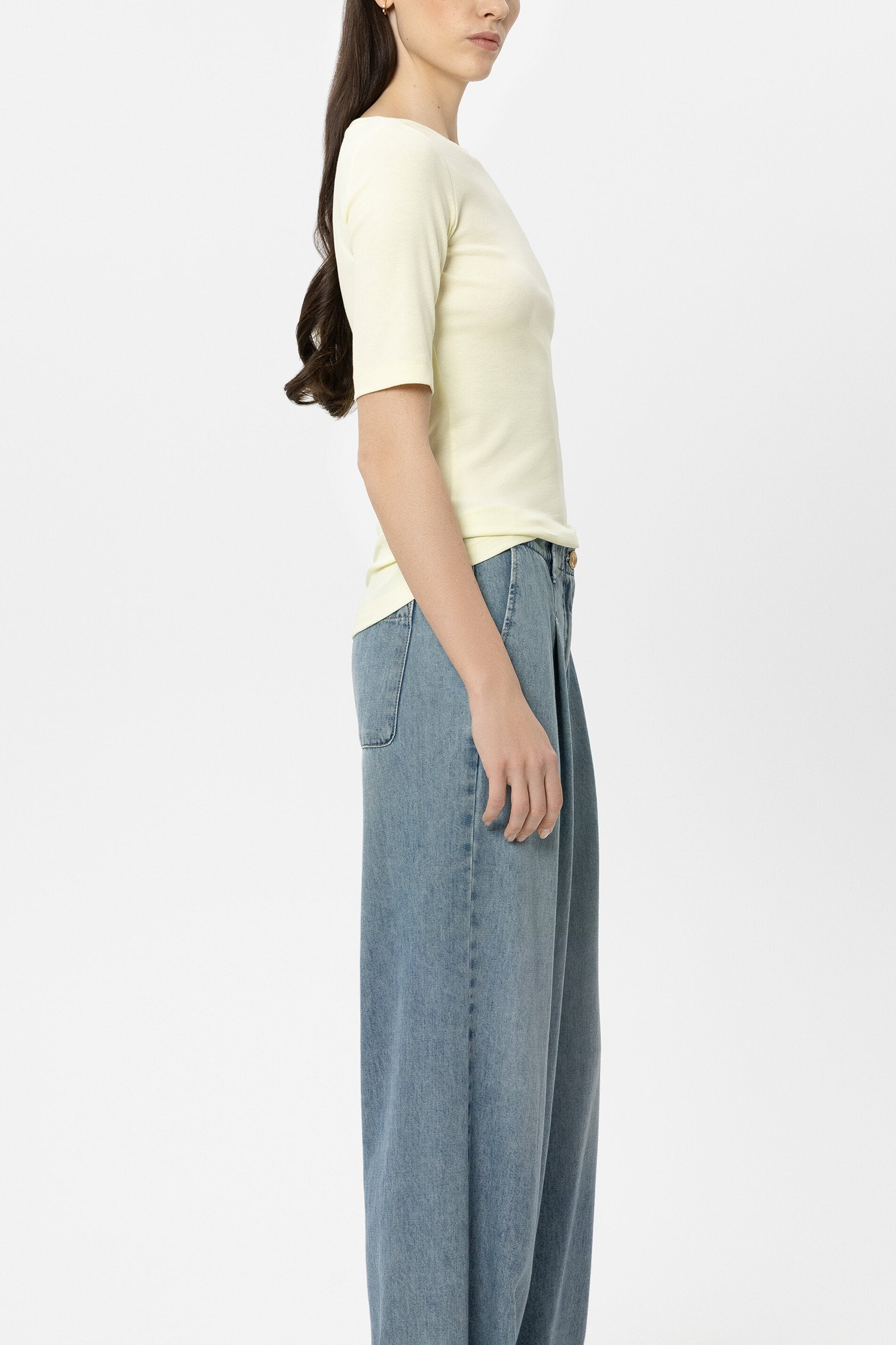 Halbarm-Shirt in Ripp-Optik - citron - Standard | Model Seite