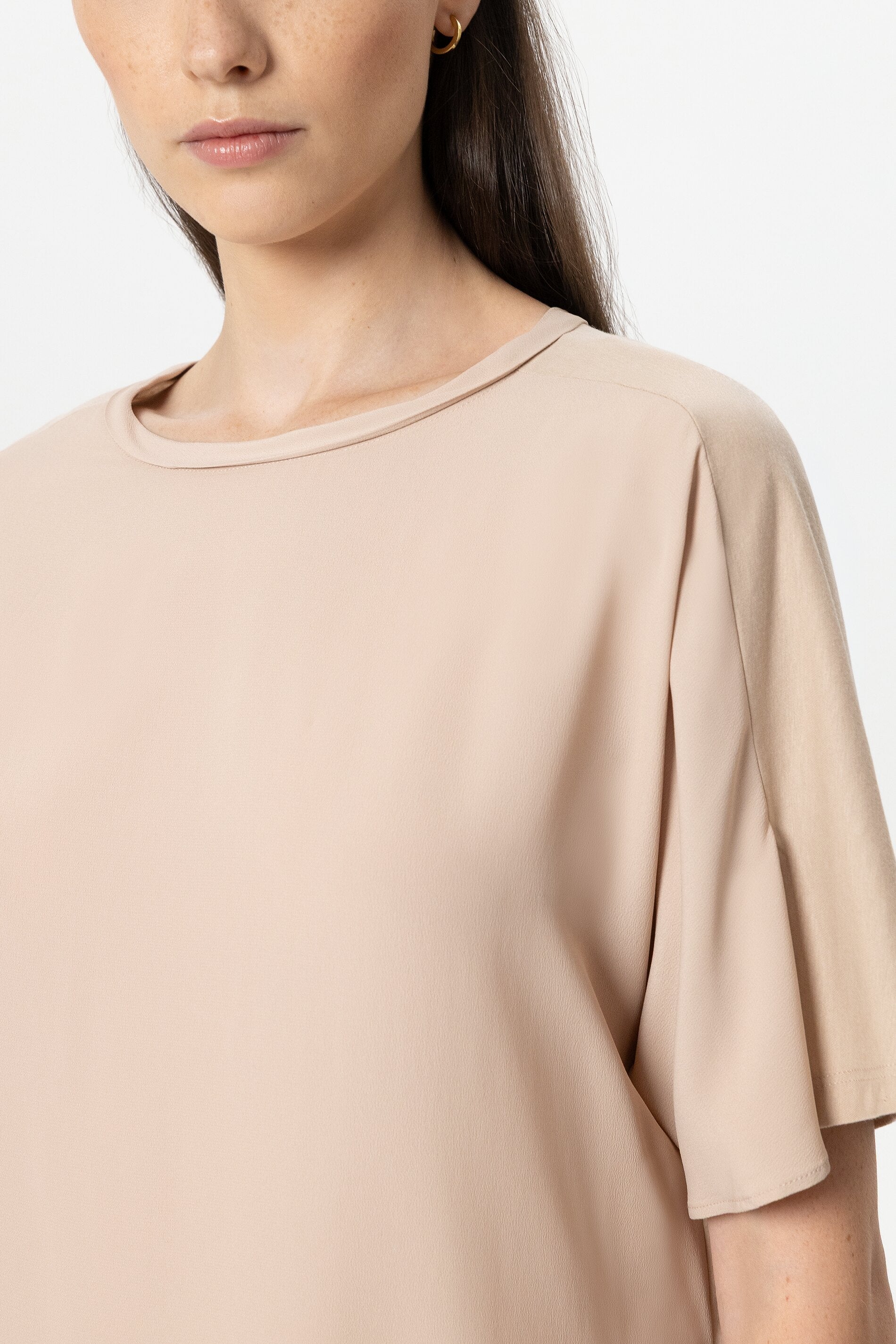 T-Shirt aus Seiden-Mix - cappuccino - Standard | Model Detail