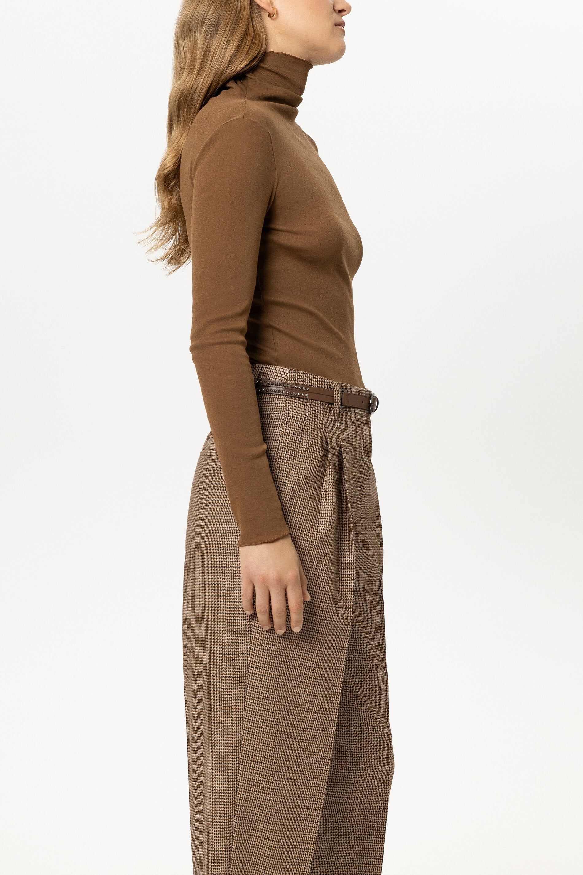 Rollkragen-Shirt - caramel - Standard | Model Seite