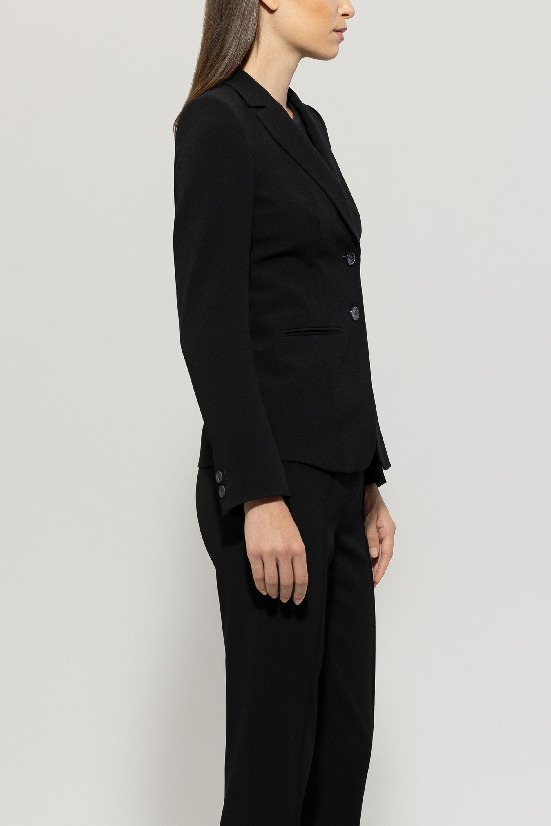 Blazer aus Techno Sablé - black - Standard | Model Seite