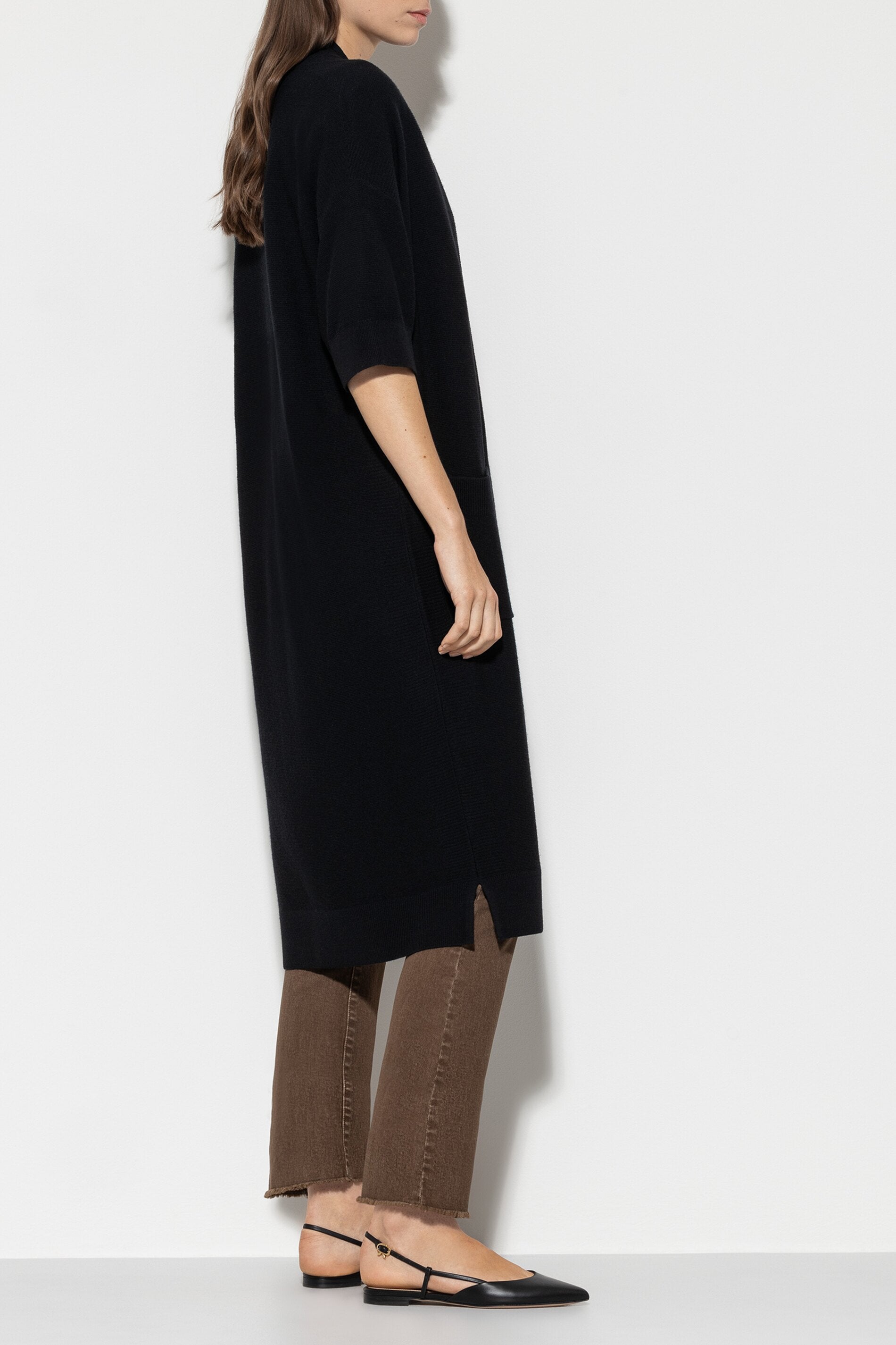 Longcardigan aus Woll-Mix - black - Standard | Model Seite