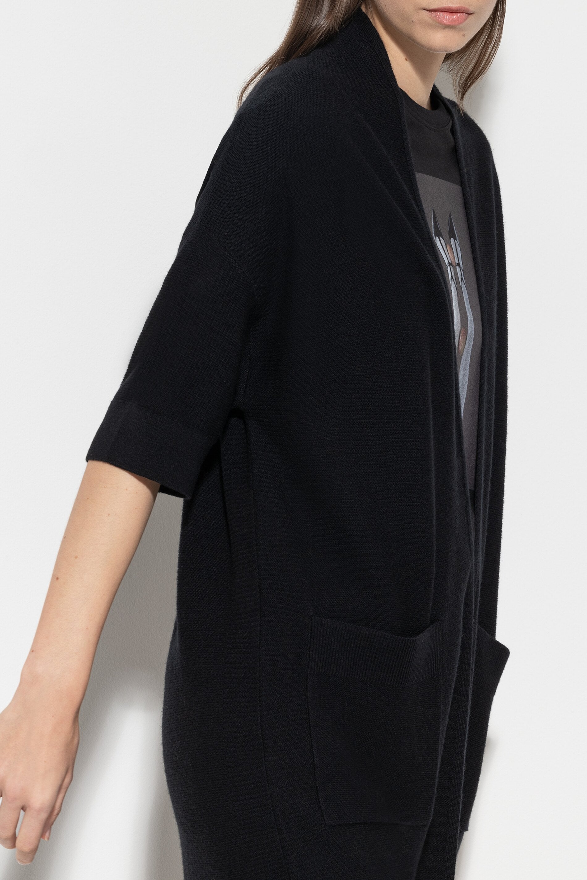 Longcardigan aus Woll-Mix - black - Standard | Model Detail