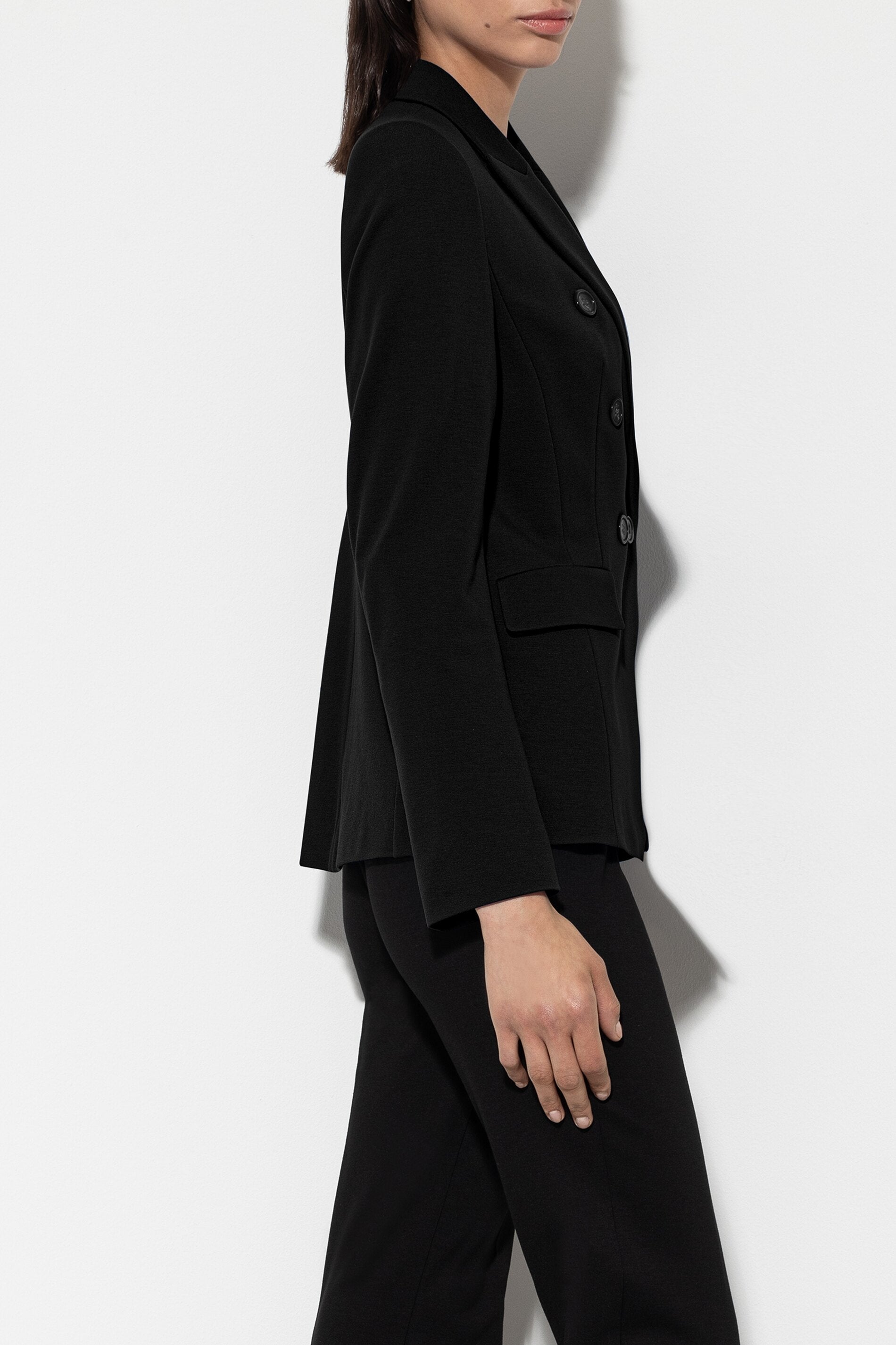 Blazer aus Punto-Milano - black - Standard | Model Seite