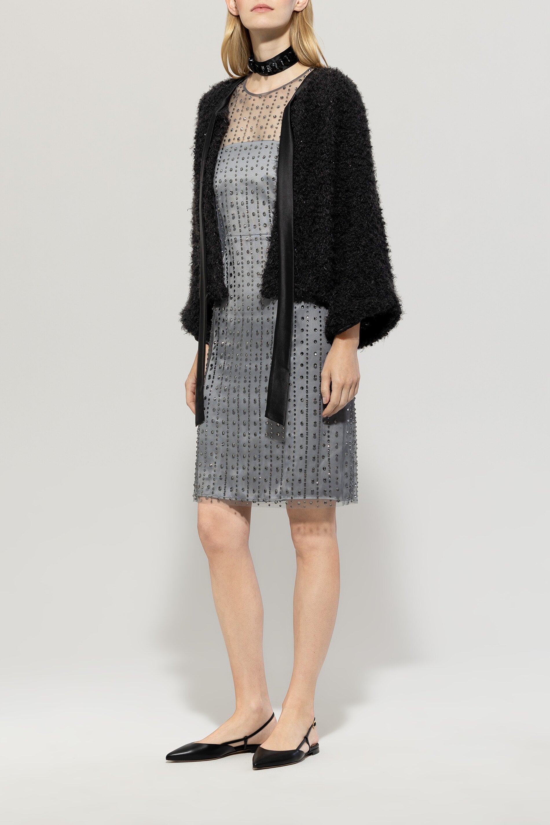 Cardigan in Fringe-Tweed - deep black - Standard | Model Front