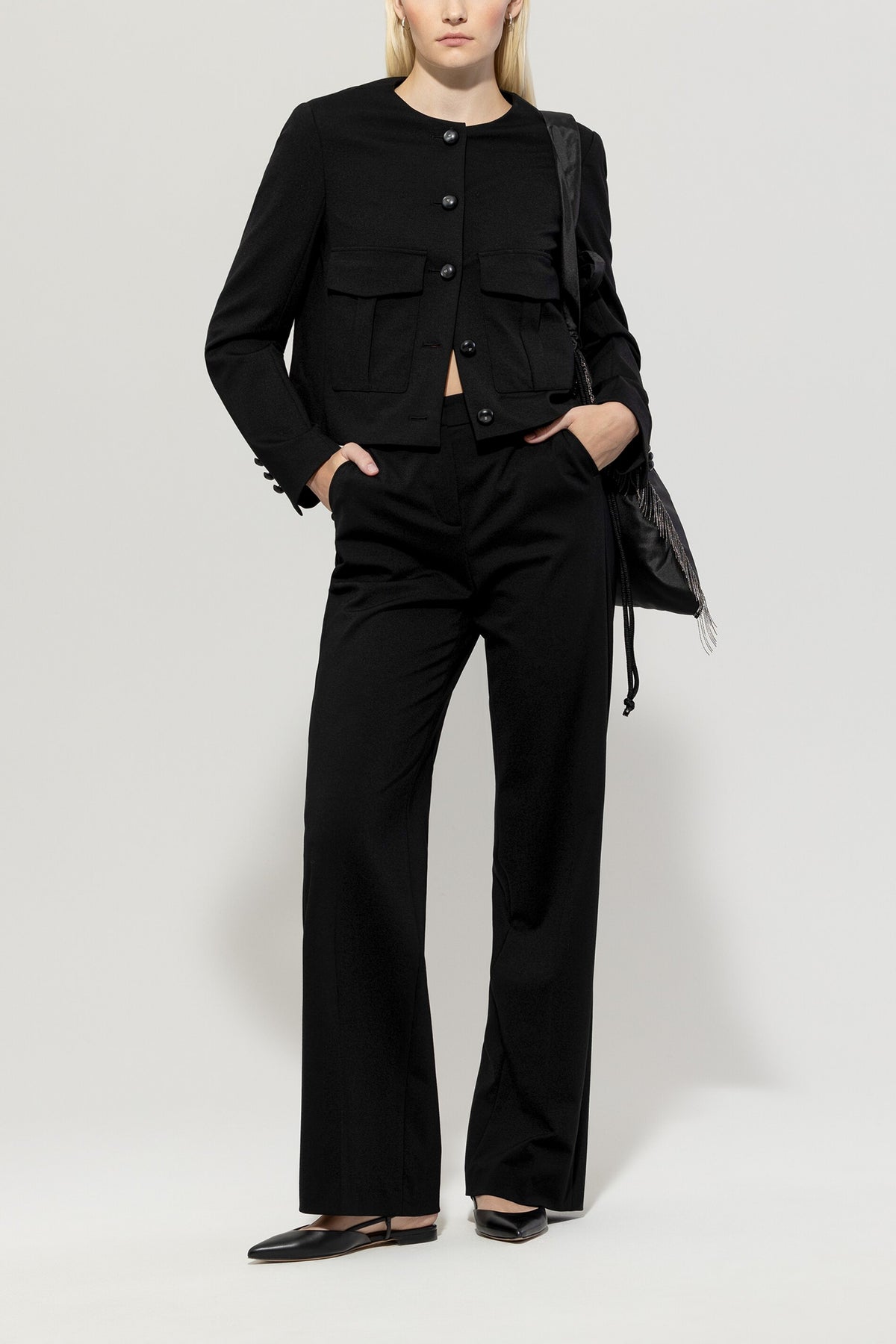 Jacke aus Punto-Milano - deep black - Standard | Model Front