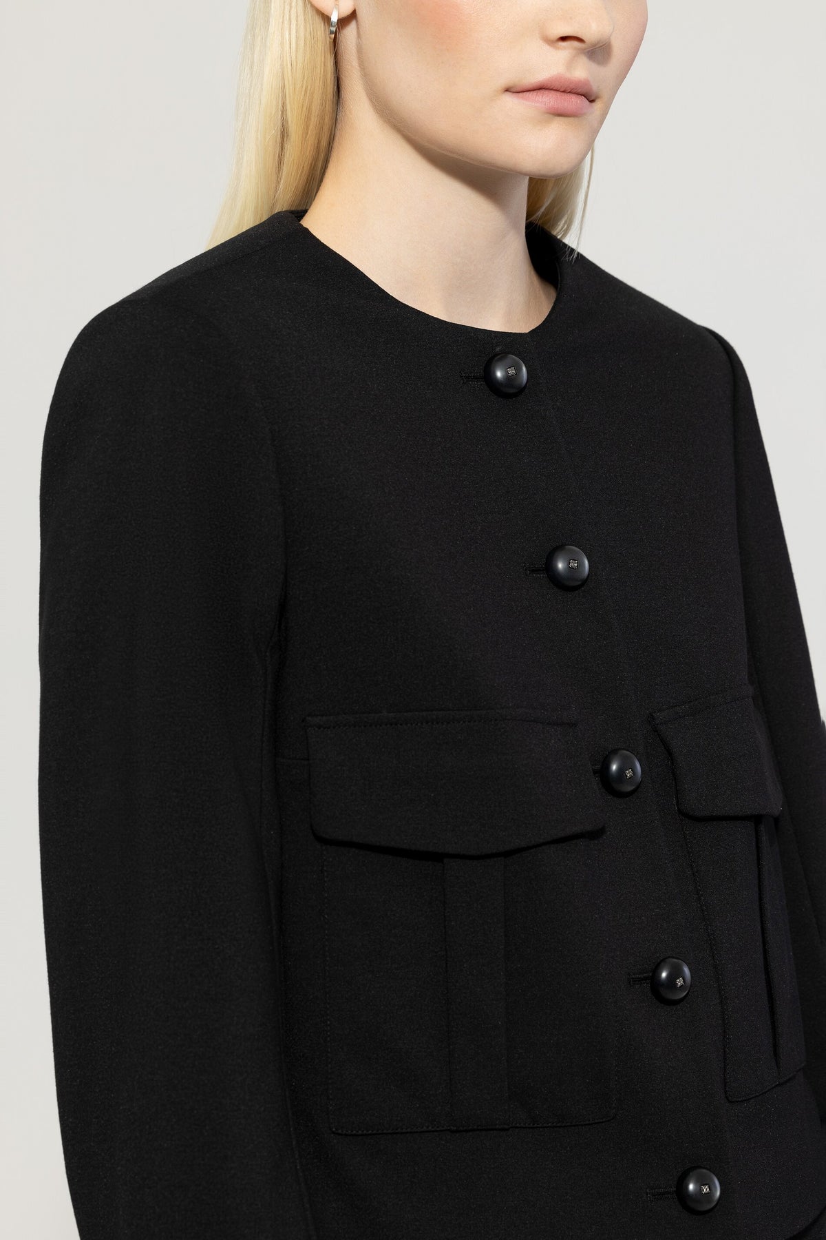 Jacke aus Punto-Milano - deep black - Standard | Model Detail