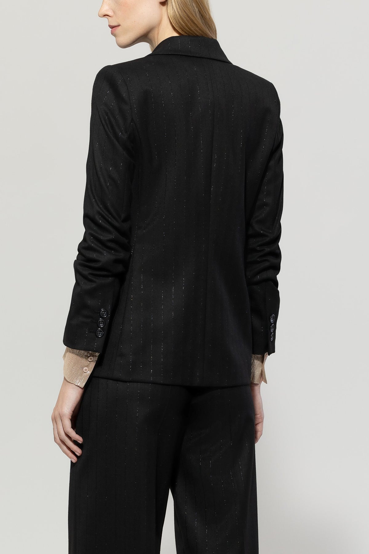 Blazer mit Nadelstreifen - deep black - Standard | Model Rück