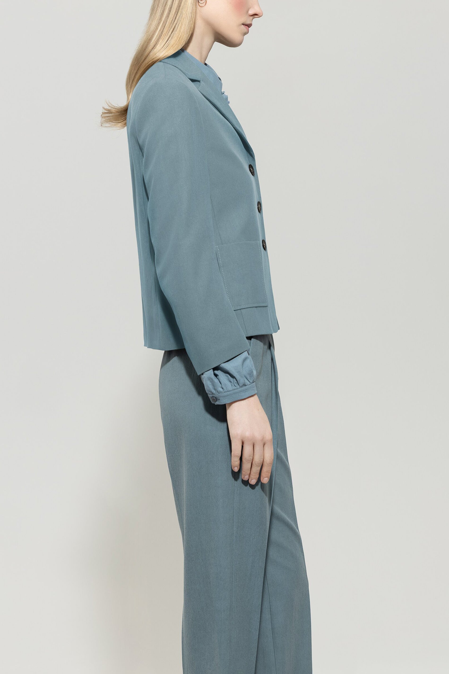 Blazer mit Panama-Bindung - greyish blue - Standard | Model Seite