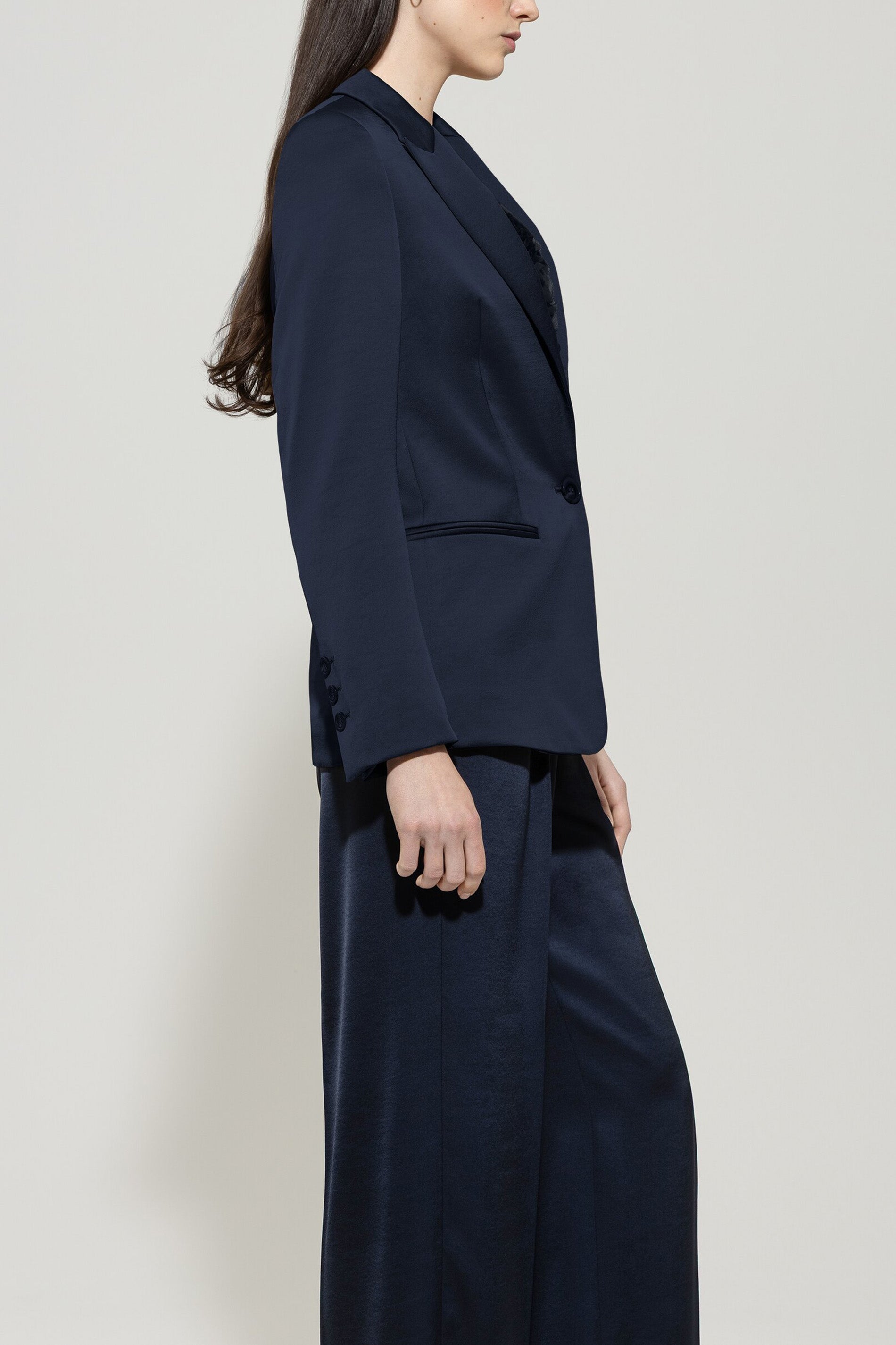 Ein-Knopf-Blazer - dark blue - Standard | Model Seite