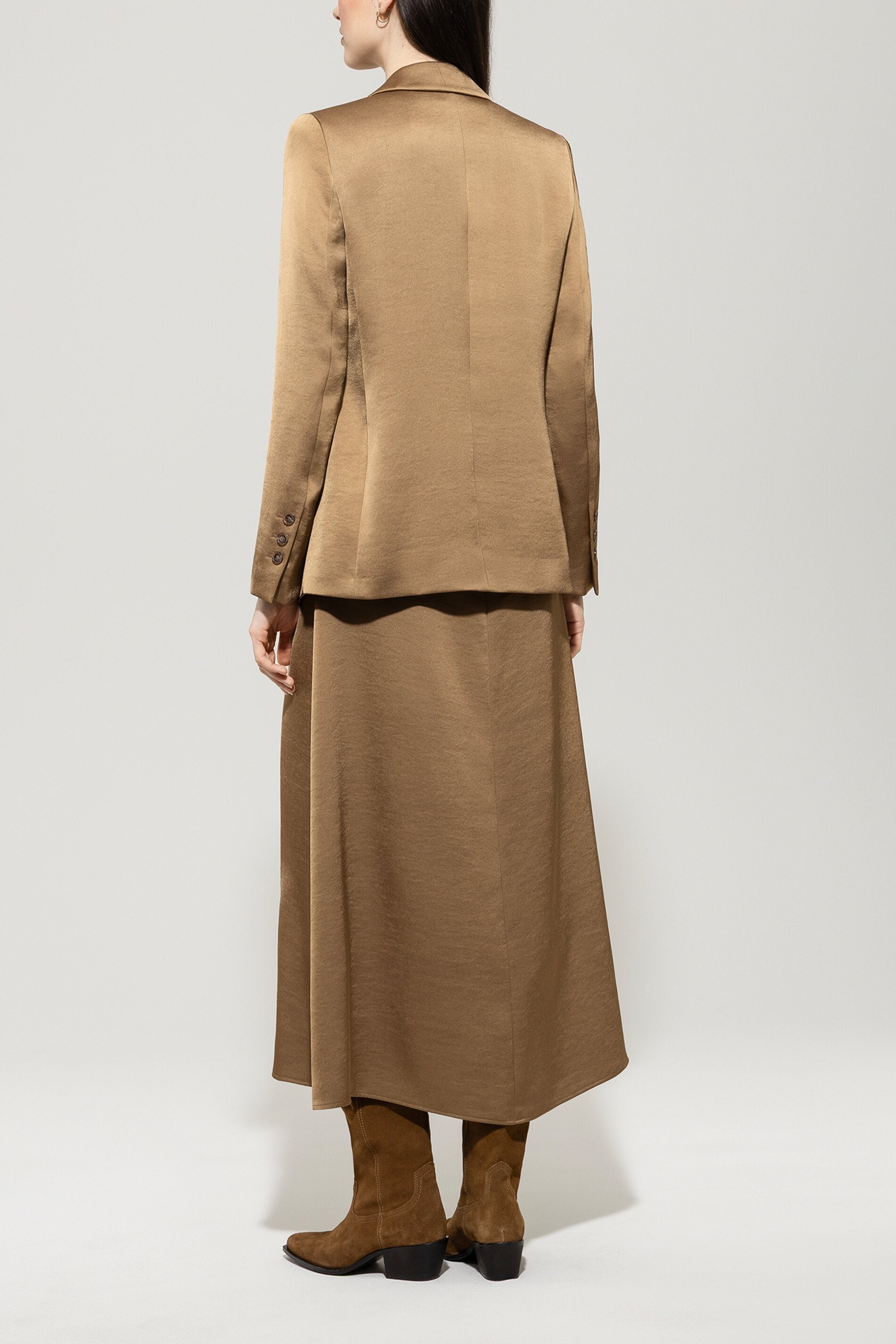 Ein-Knopf-Blazer - hanf - Standard | Model Rück