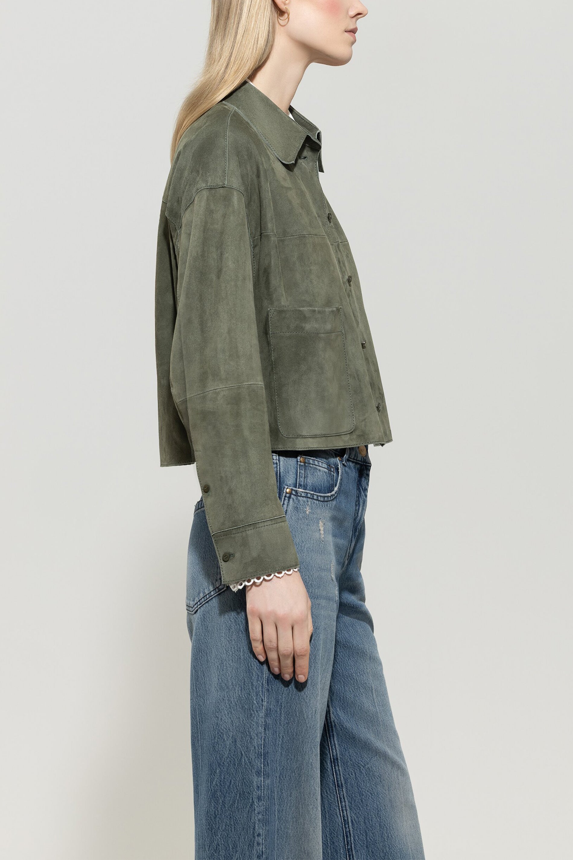 Veloursleder-Hemdjacke - cool khaki - Standard | Model Seite