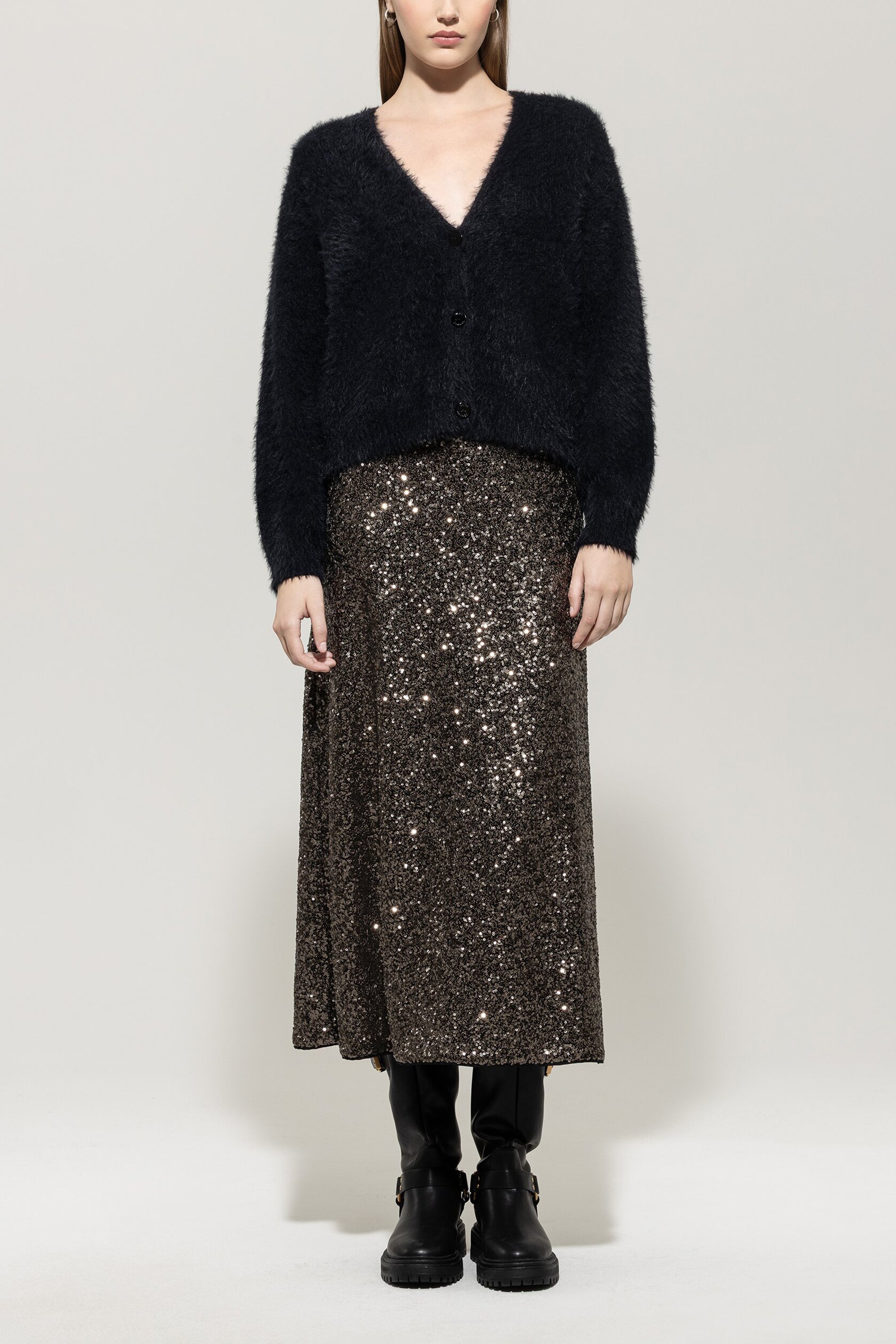 Cardigan aus Woll-Mix - deep black - Standard | Model Front