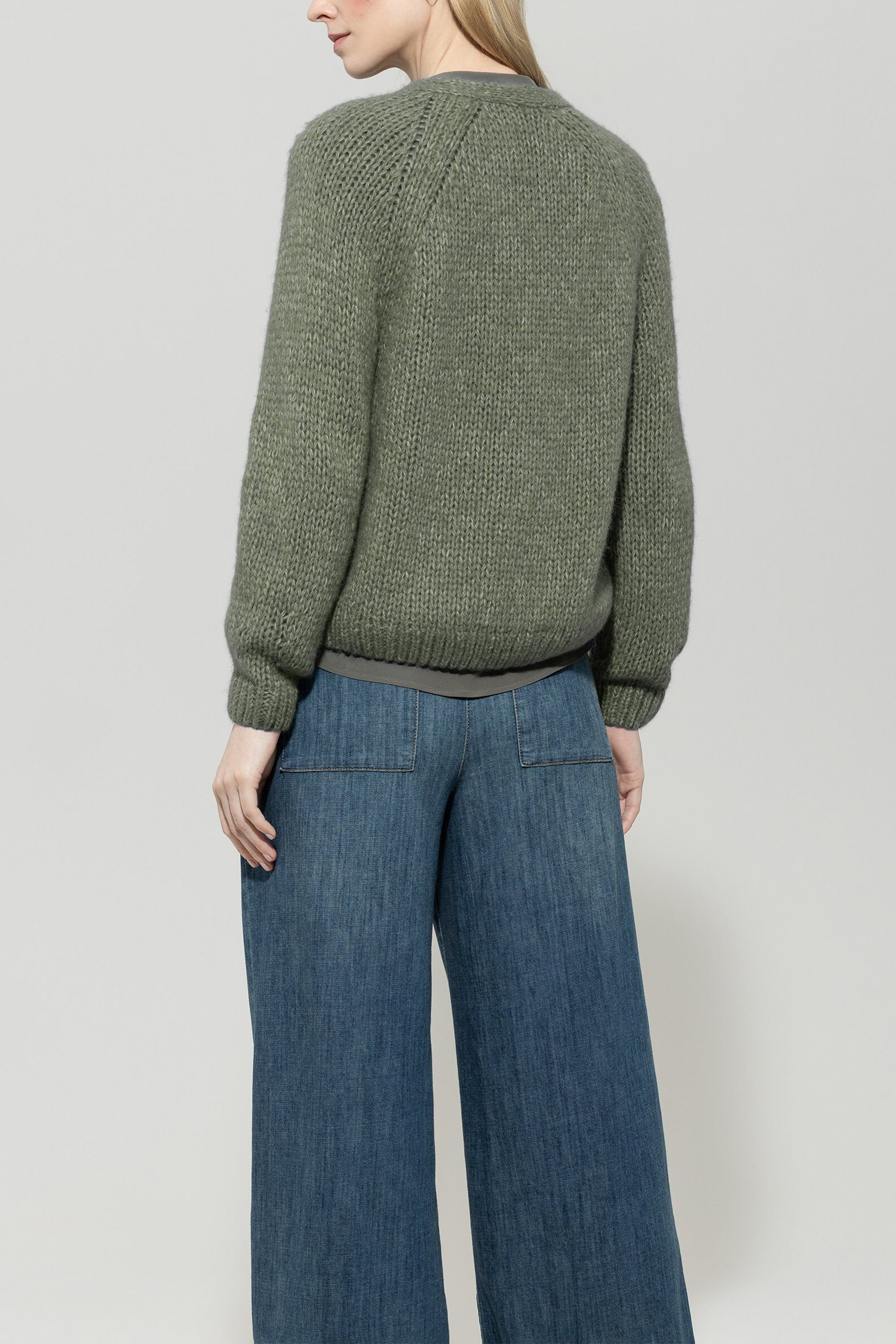 Cardigan mit Schleifendetails - cool khaki - Standard | Model Rück